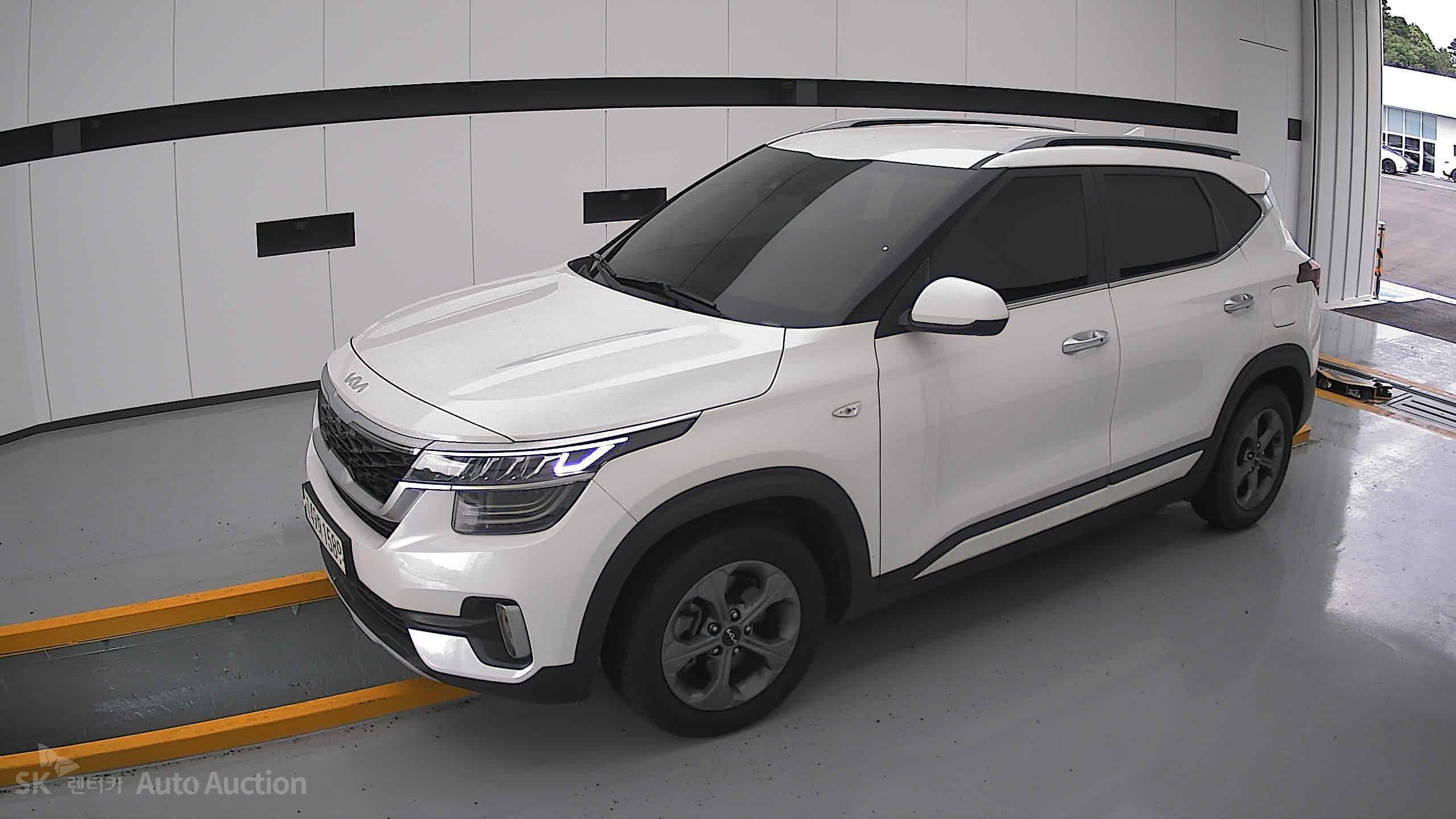 2023 - kia seltos