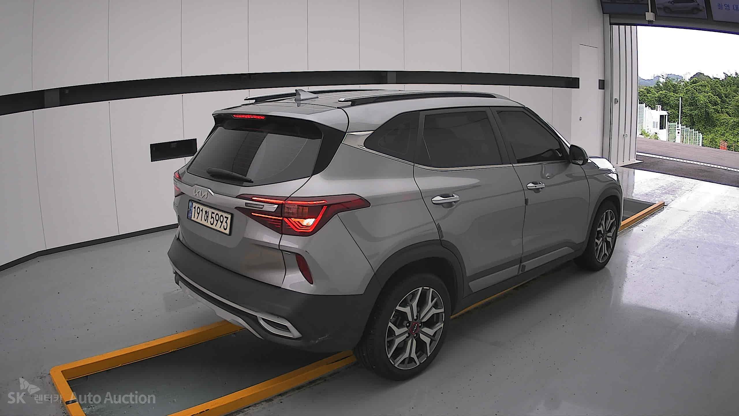 2023 - kia seltos