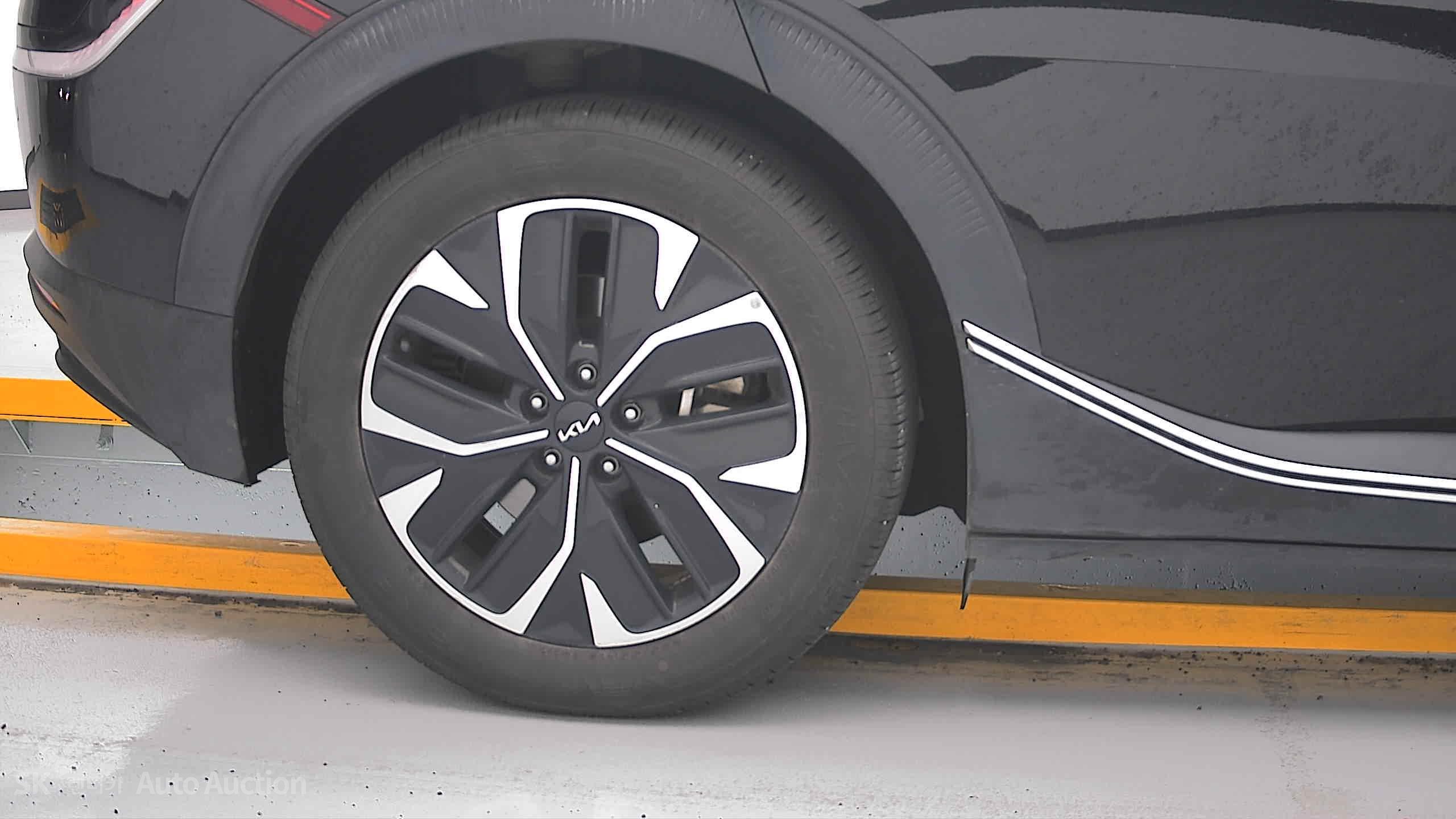 2022 - kia ev6