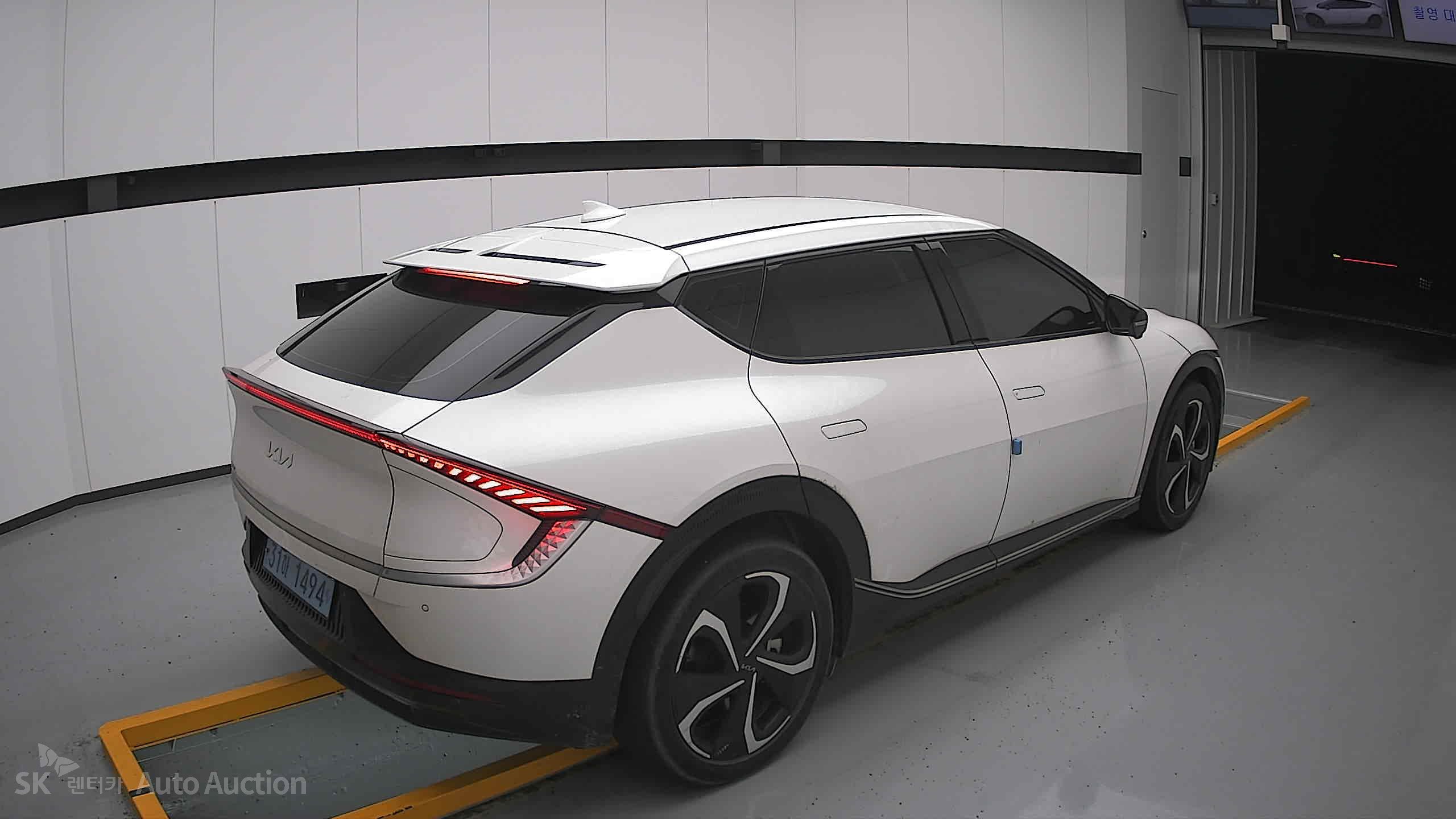 2022 - kia ev6