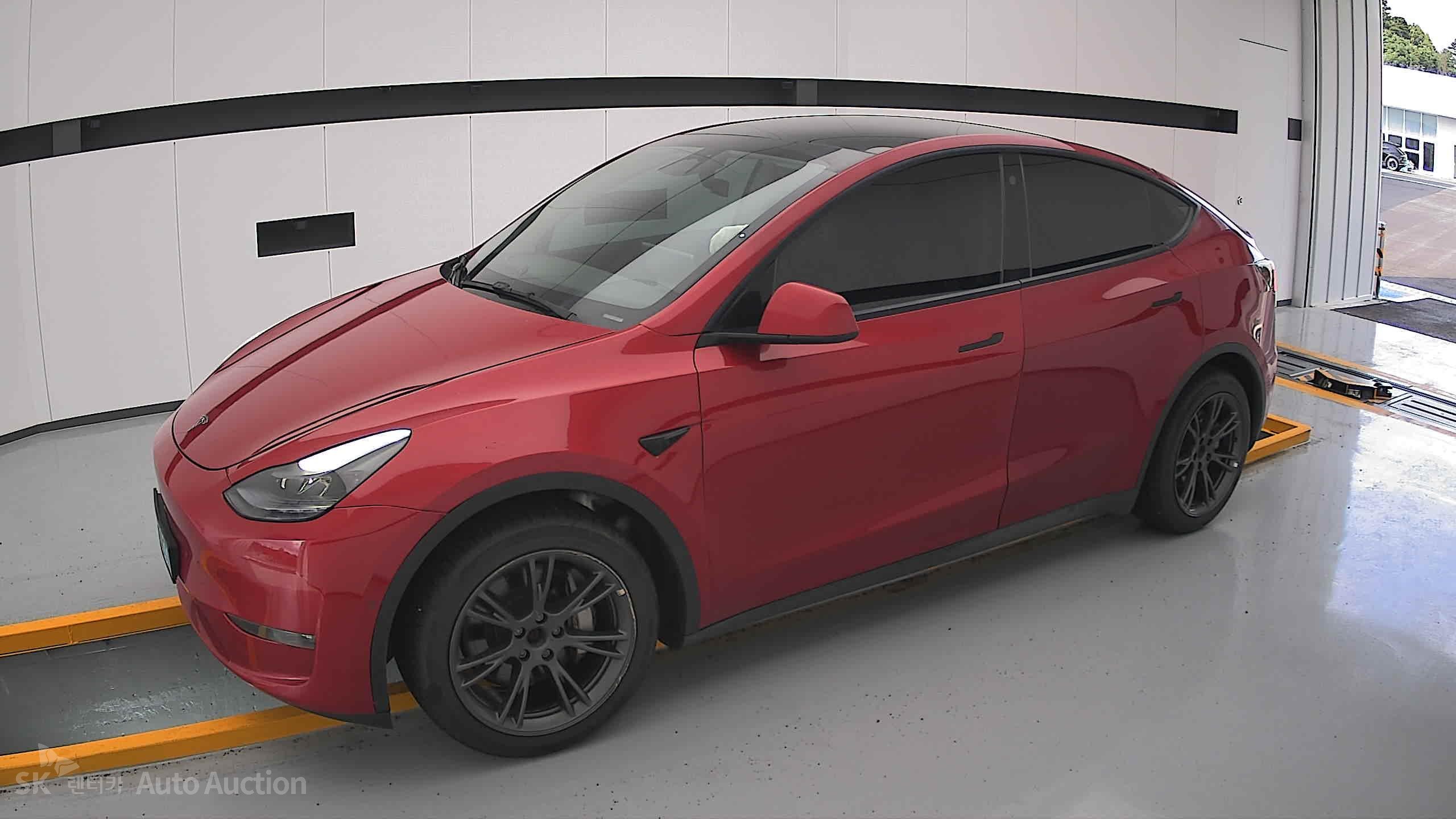 2022 - tesla model y