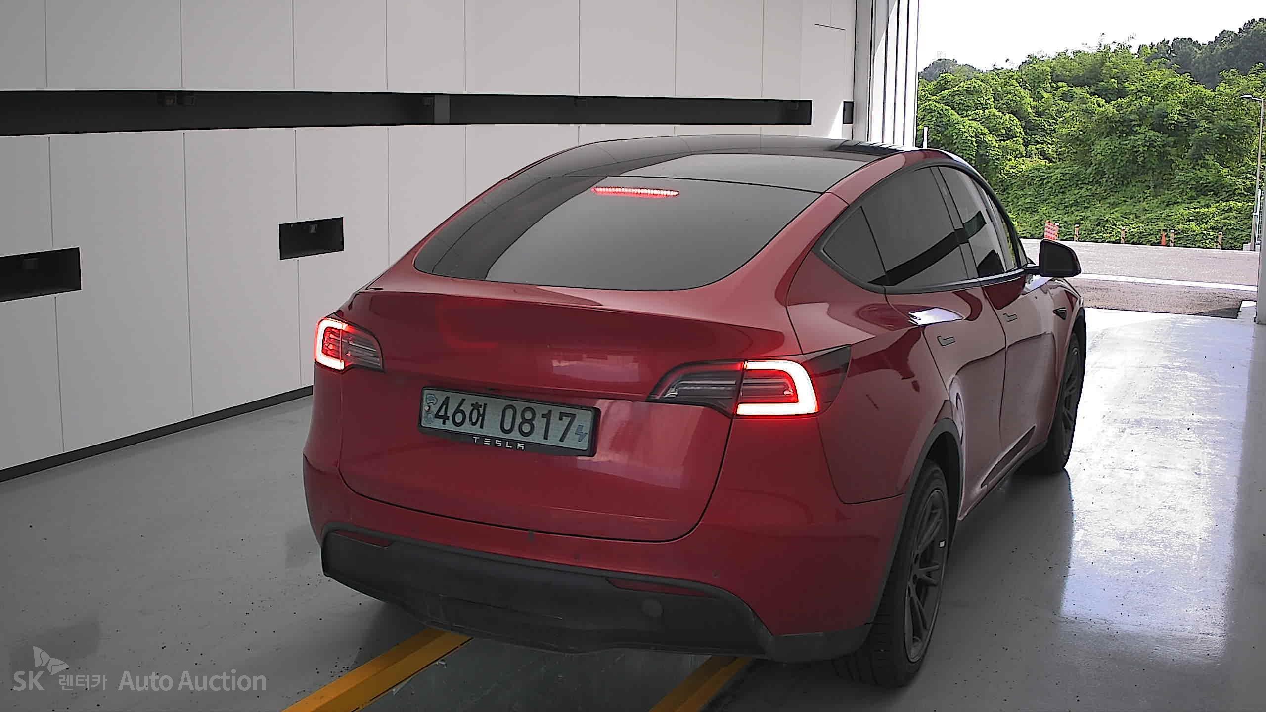 2022 - tesla model y