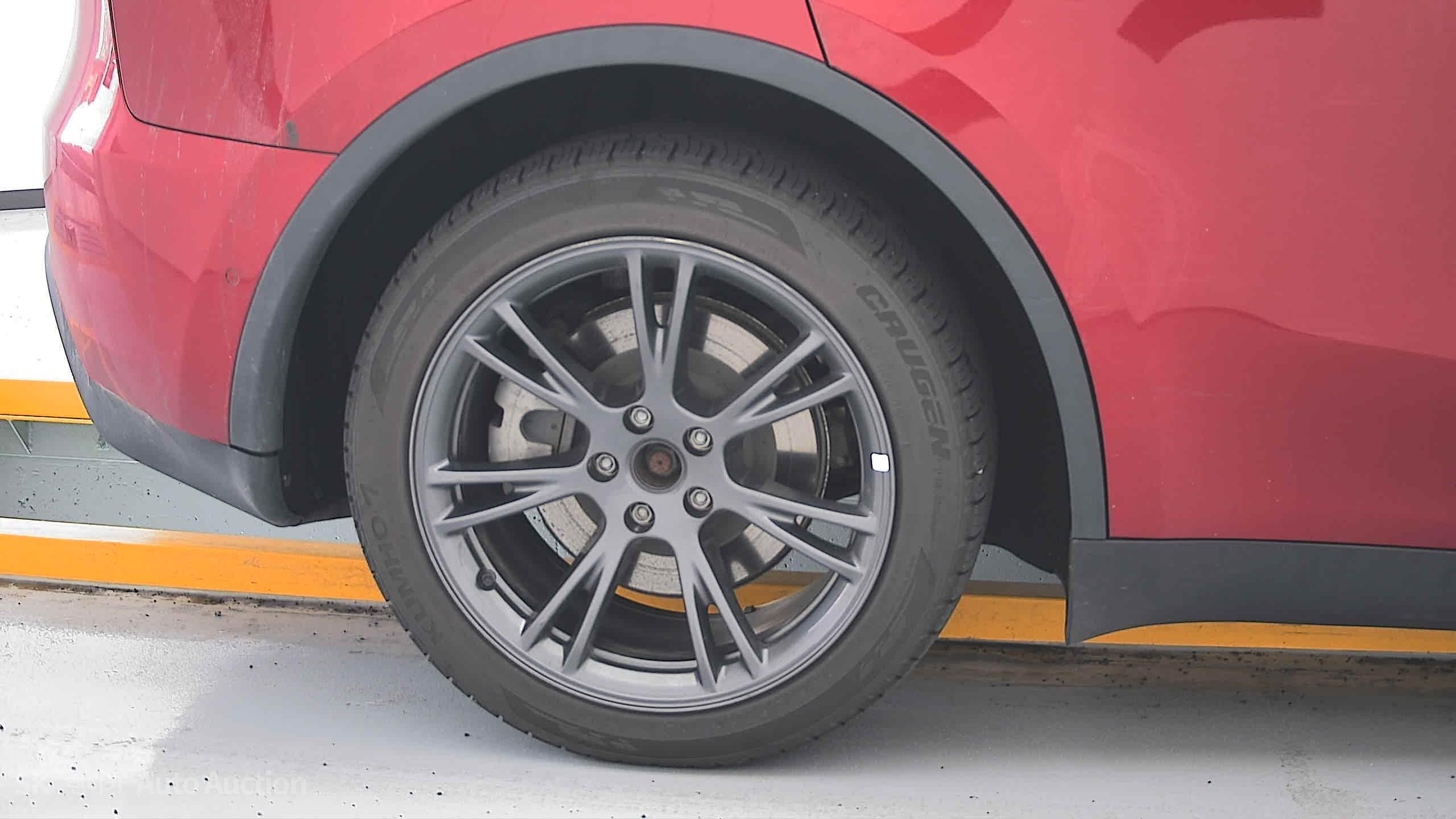 2022 - tesla model y