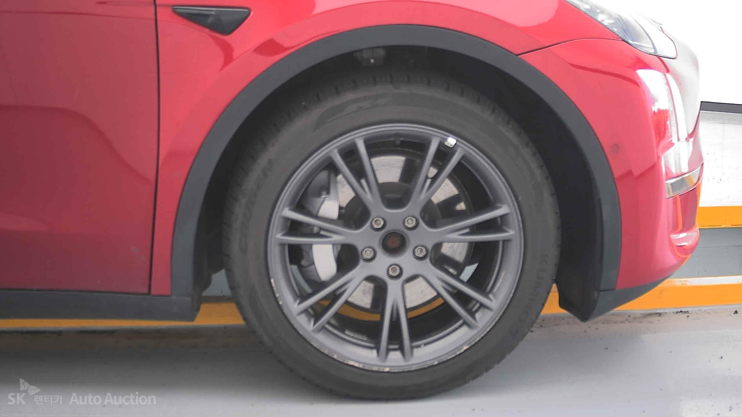 2022 - tesla model y