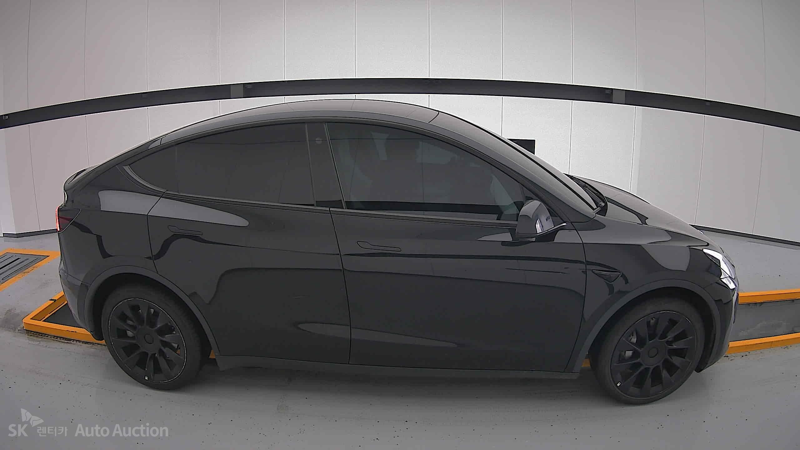 2022 - tesla model y