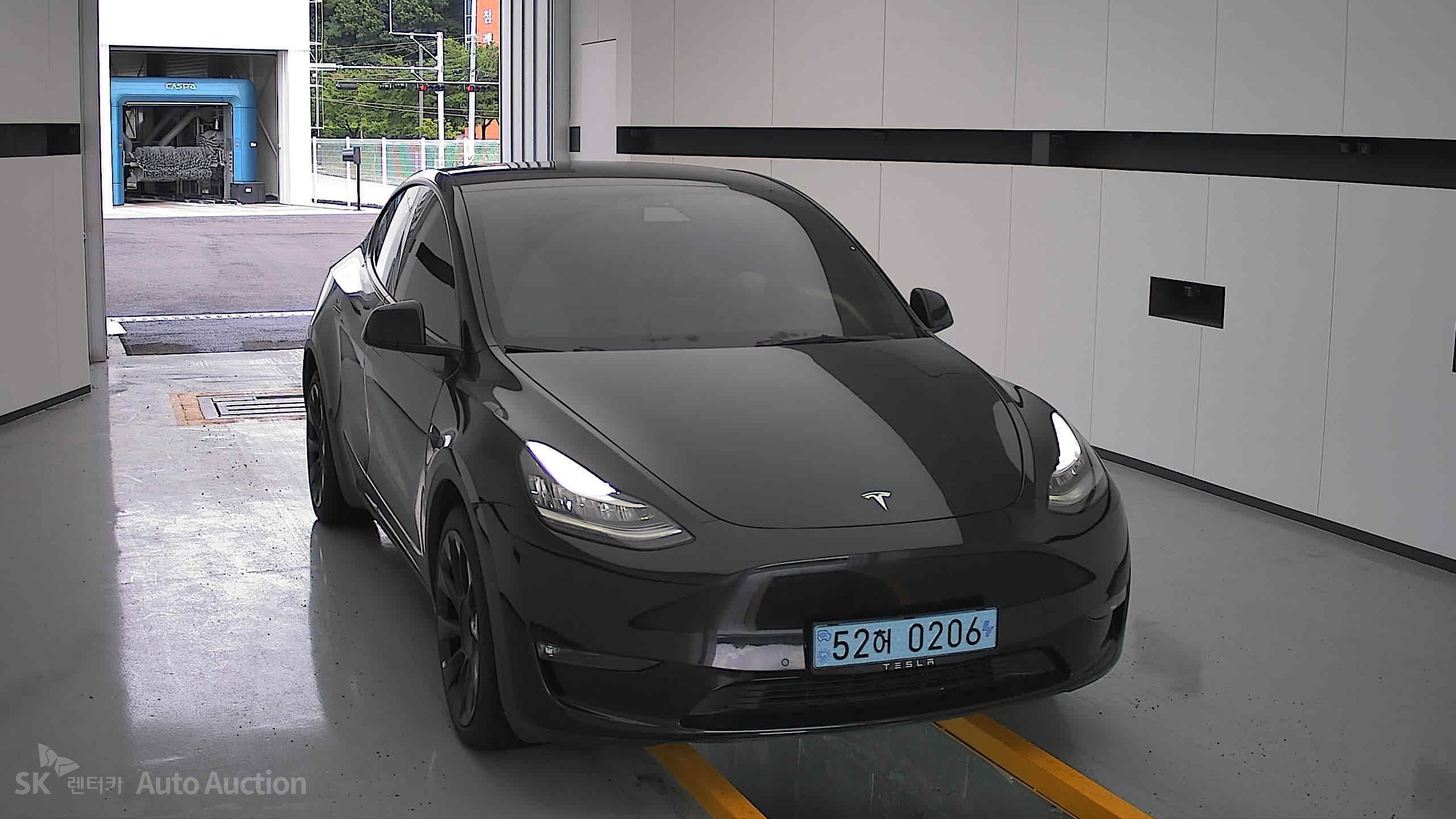 2022 - tesla model y