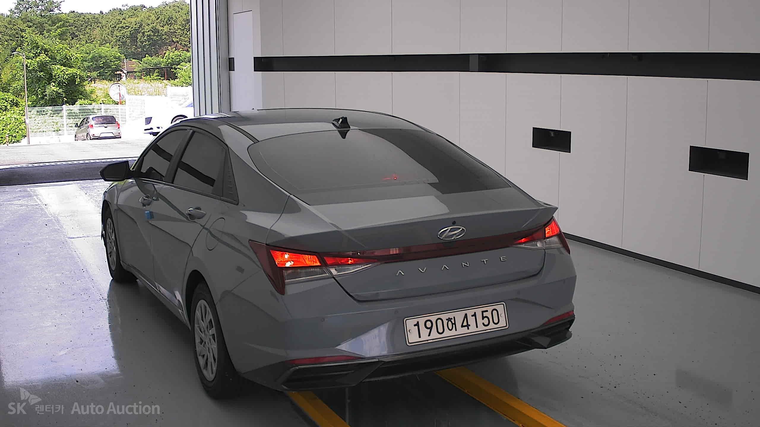 2022 - hyundai avante