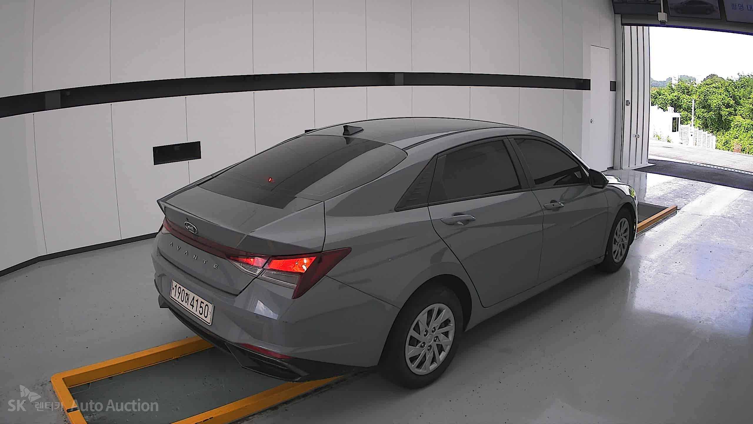2022 - hyundai avante
