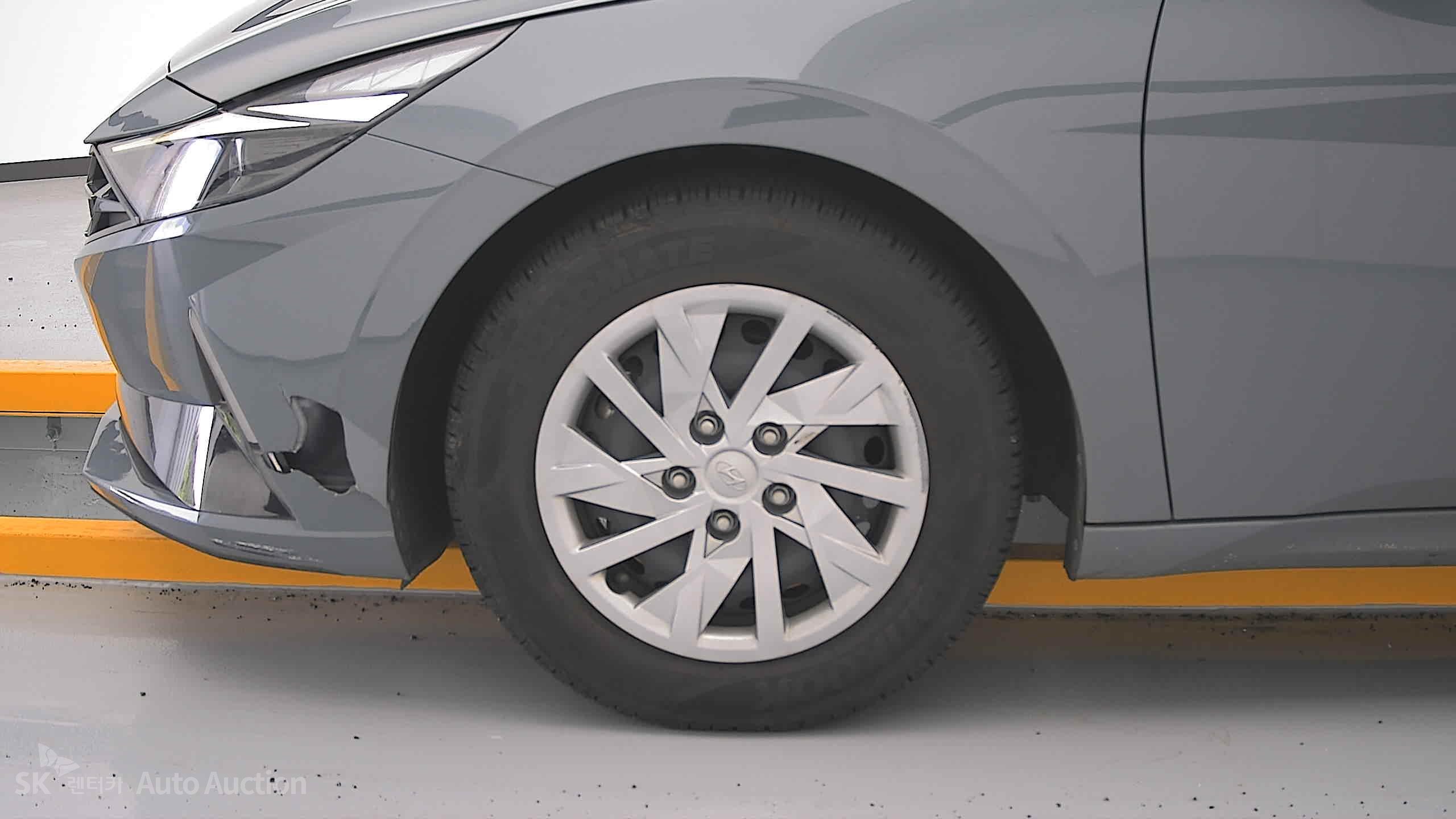 2022 - hyundai avante