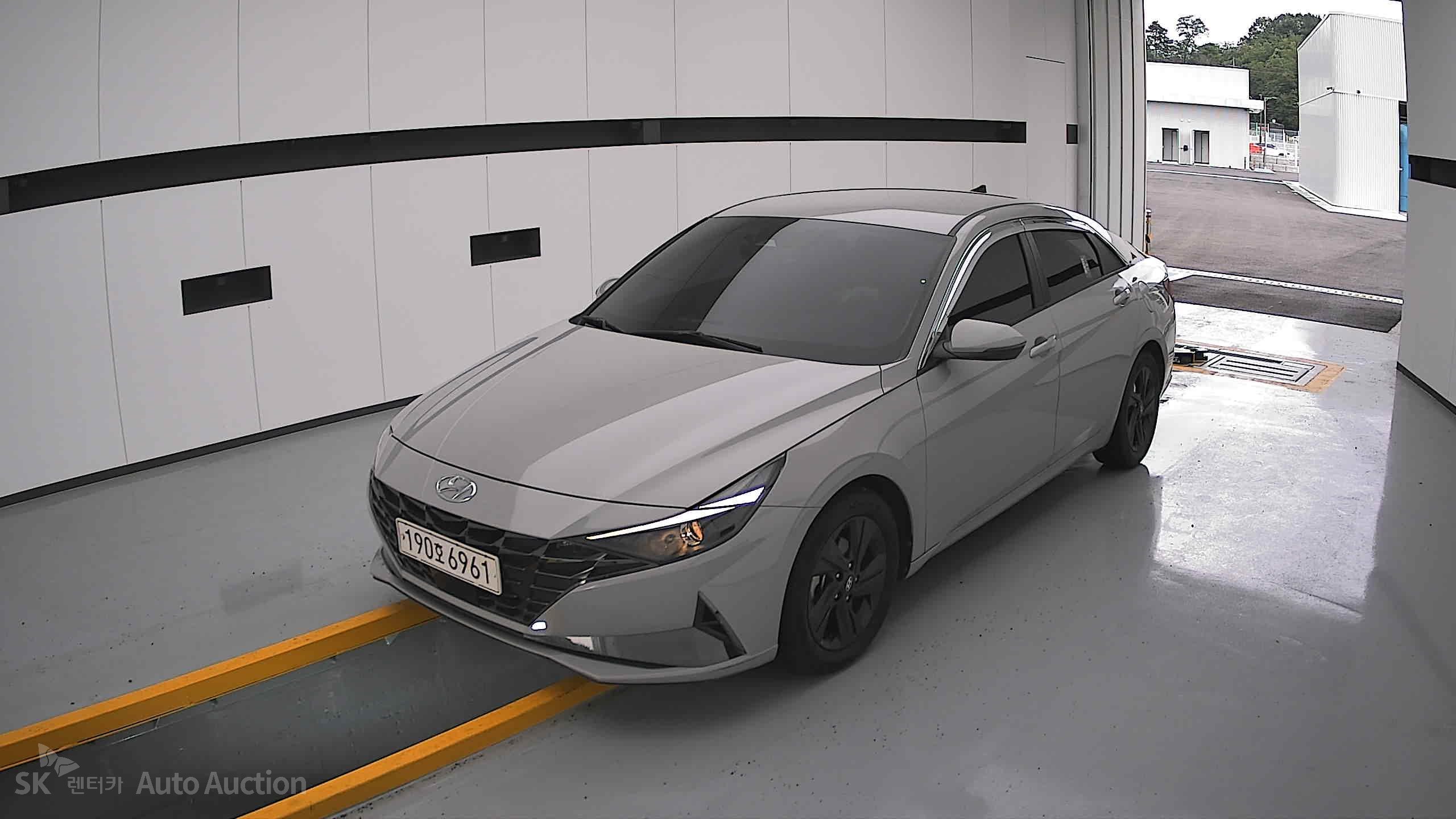 2023 - hyundai avante
