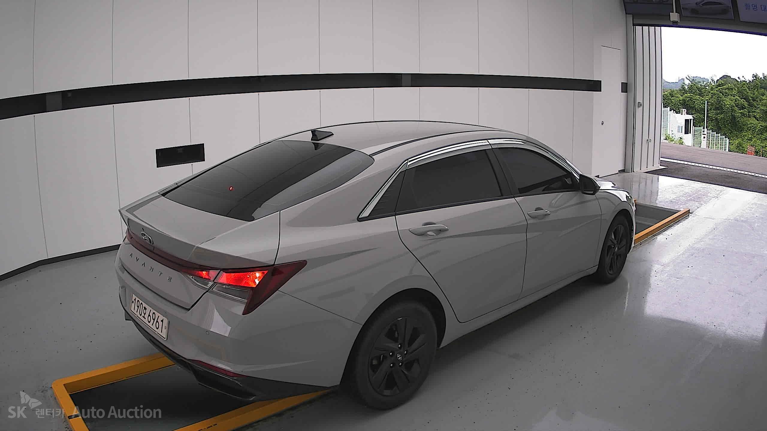 2023 - hyundai avante
