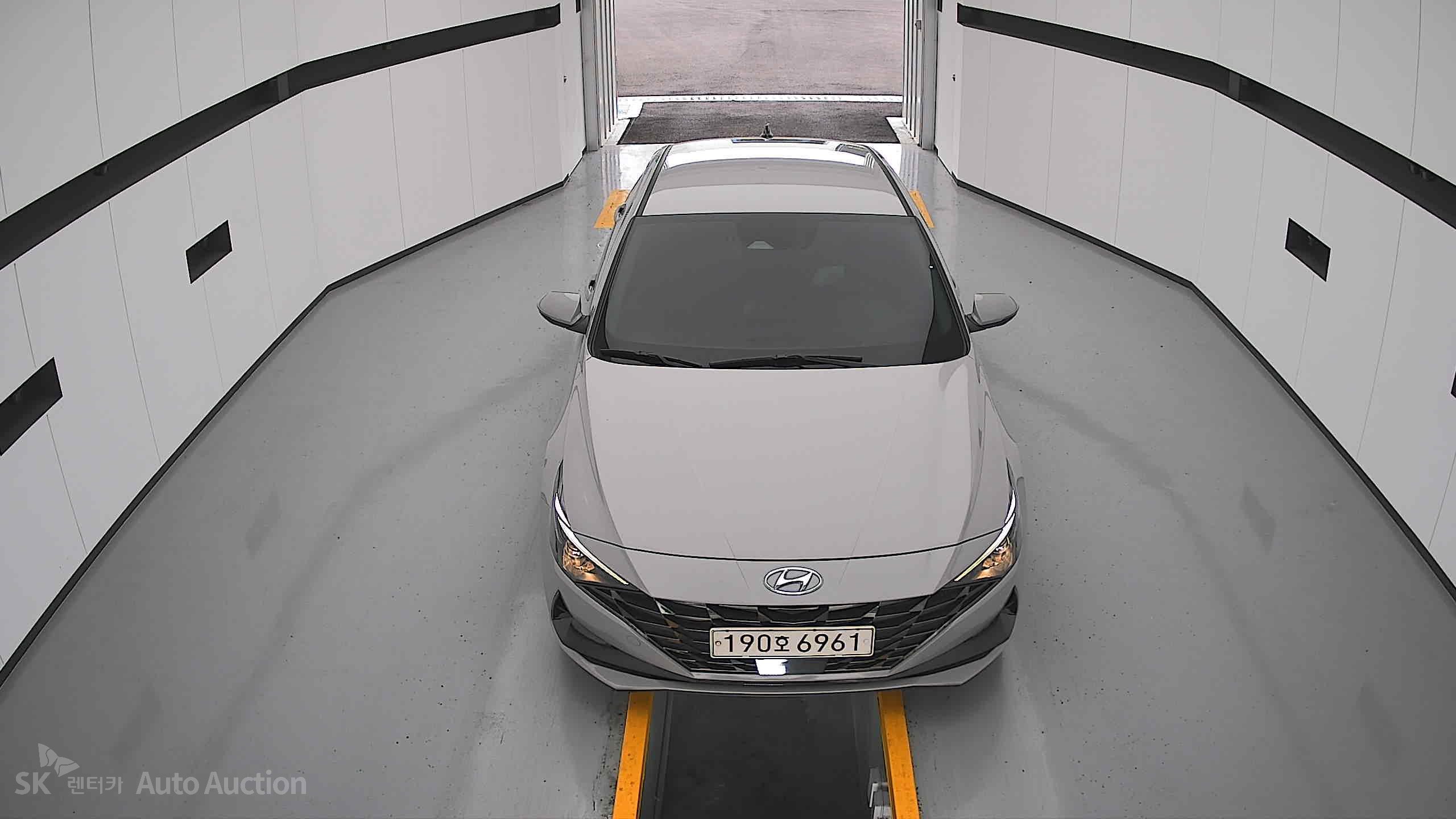 2023 - hyundai avante