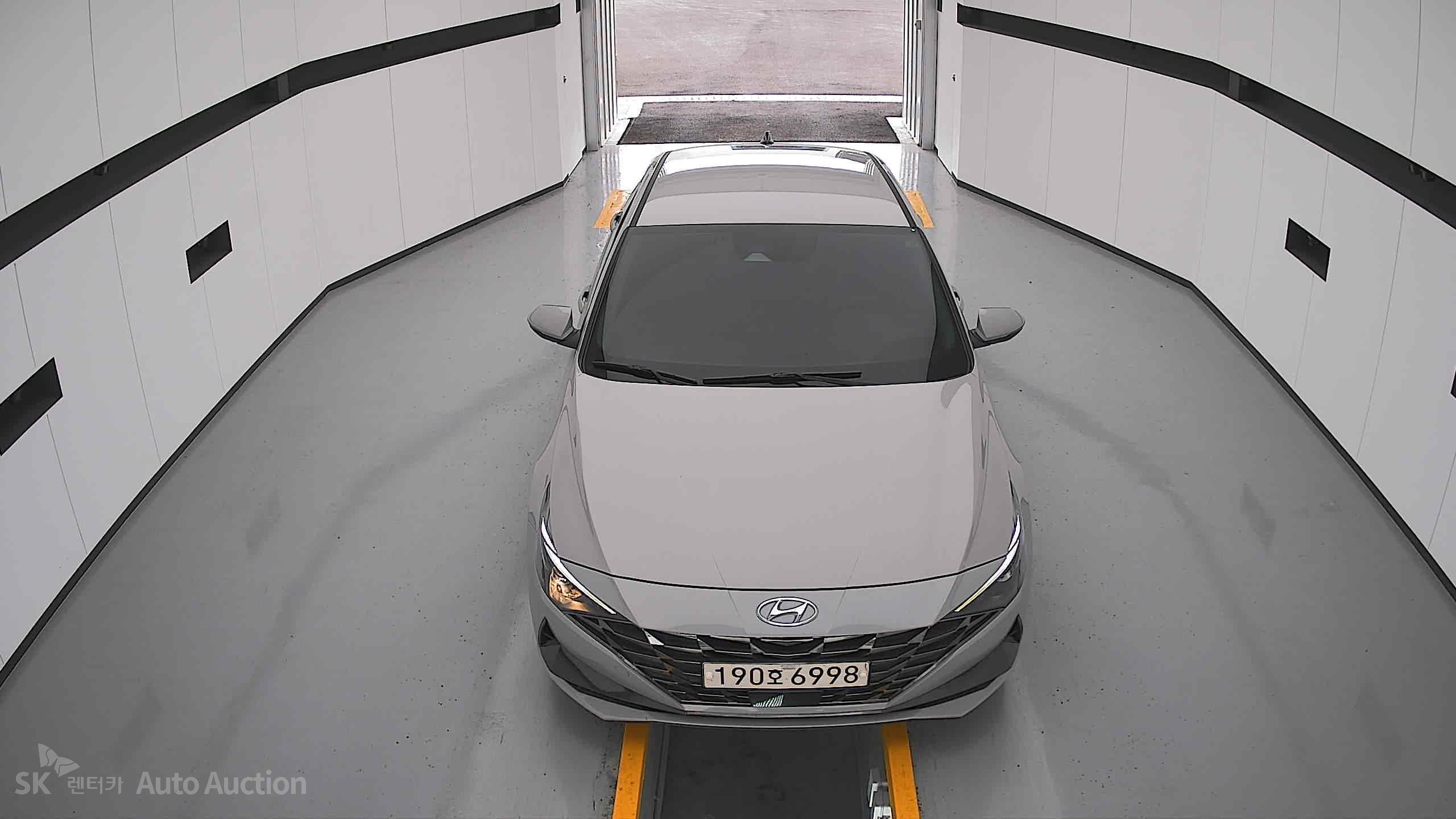 2023 - hyundai avante