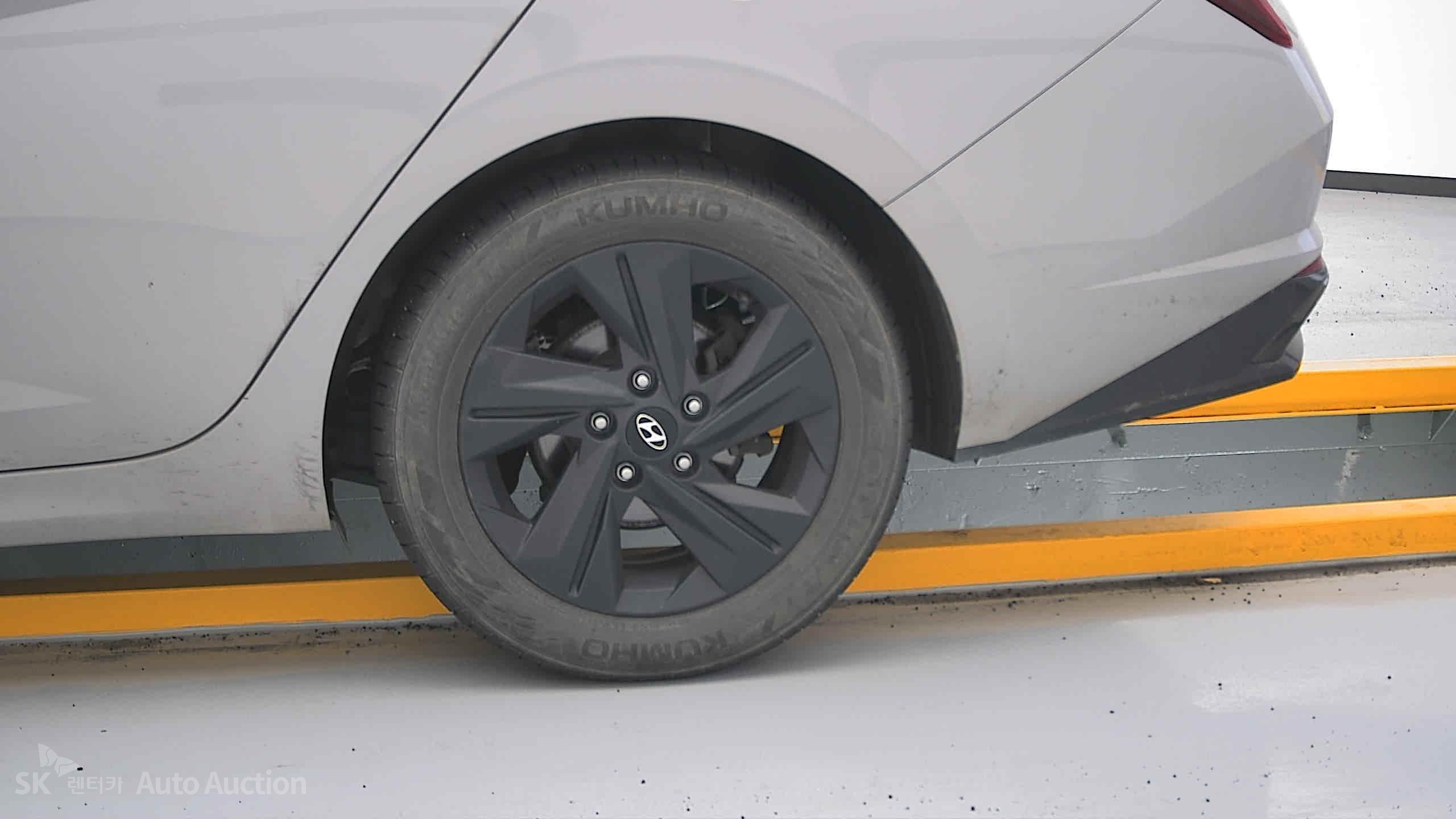 2023 - hyundai avante
