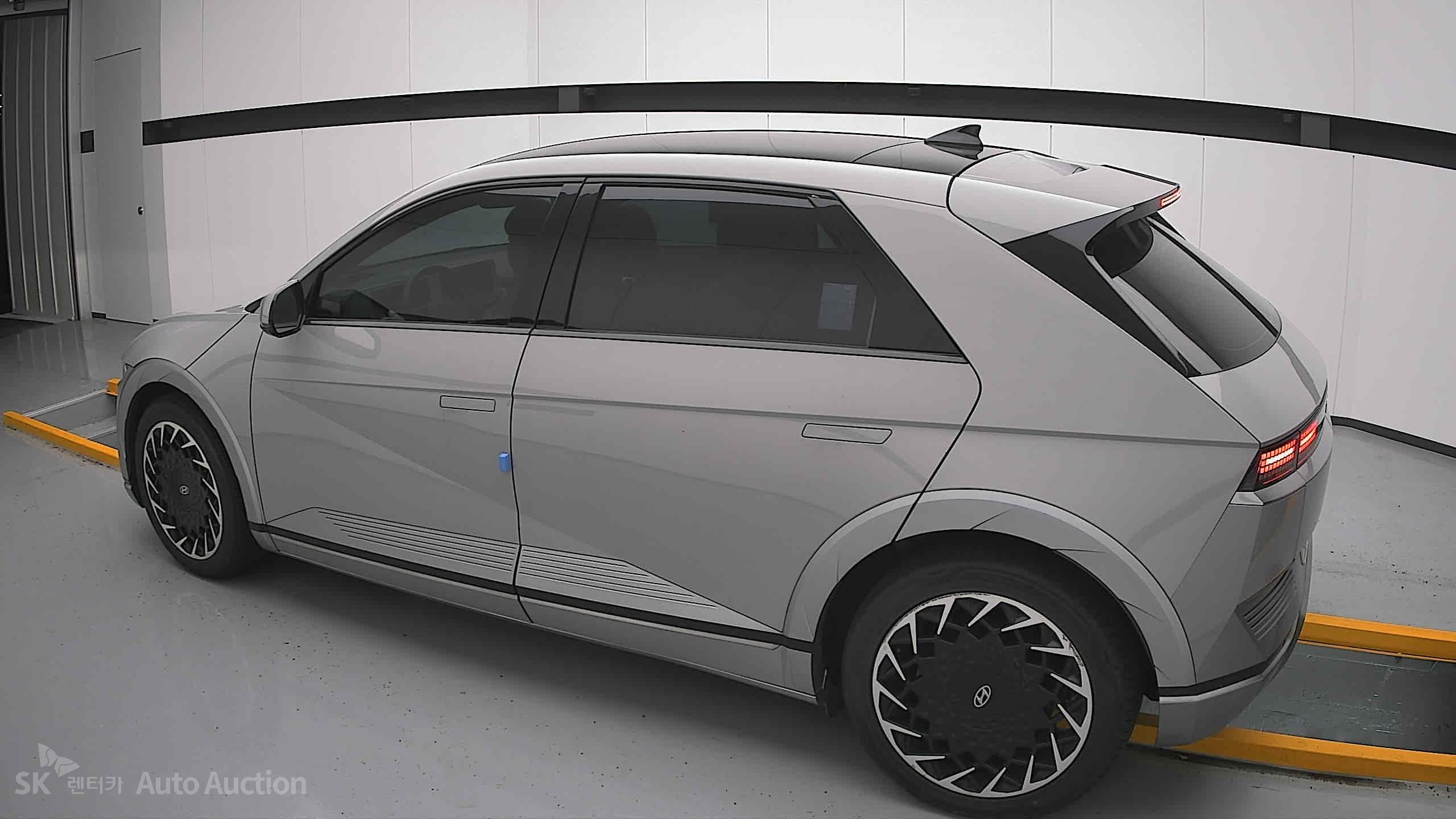 2023 - hyundai ioniq