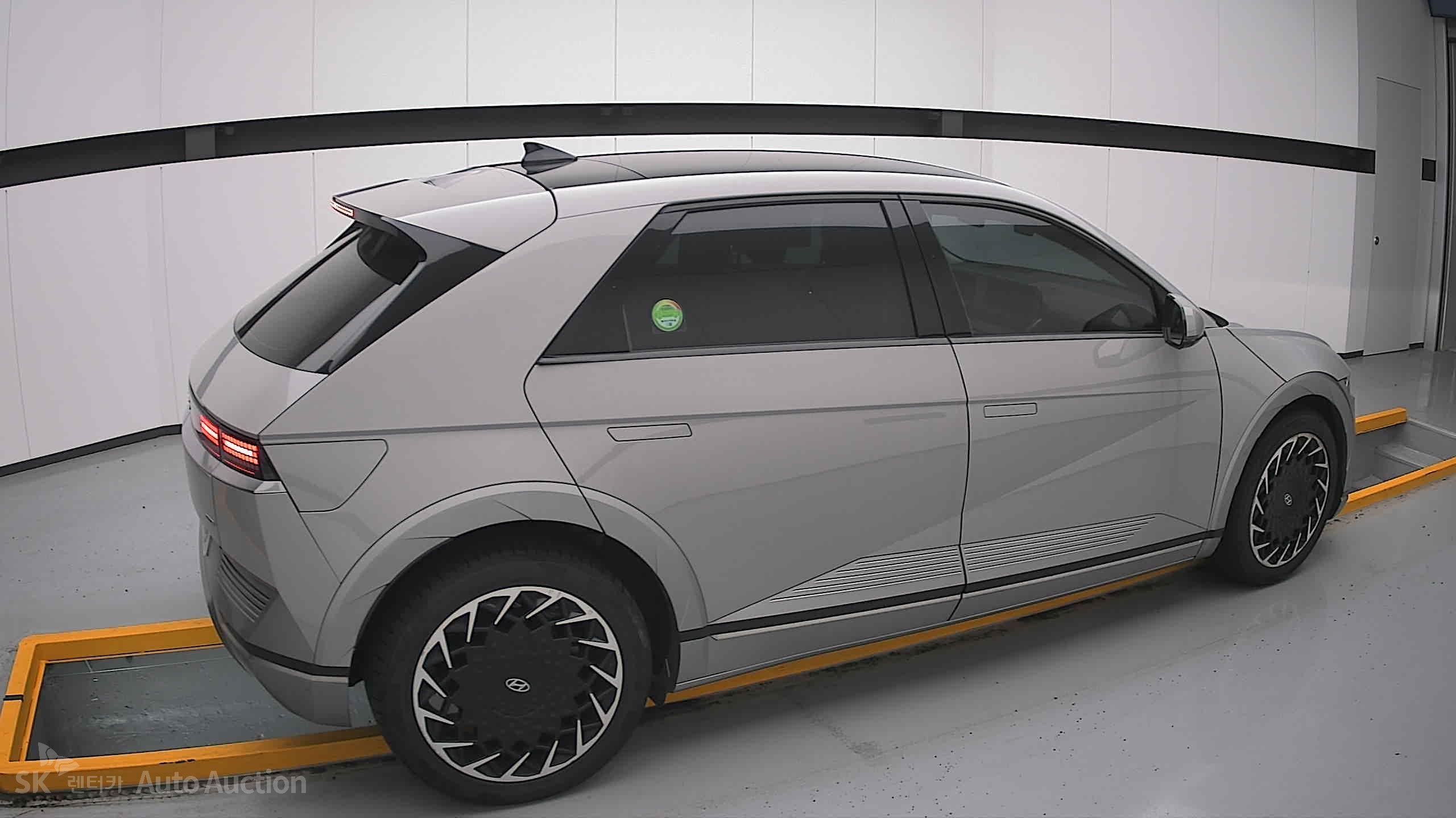 2023 - hyundai ioniq