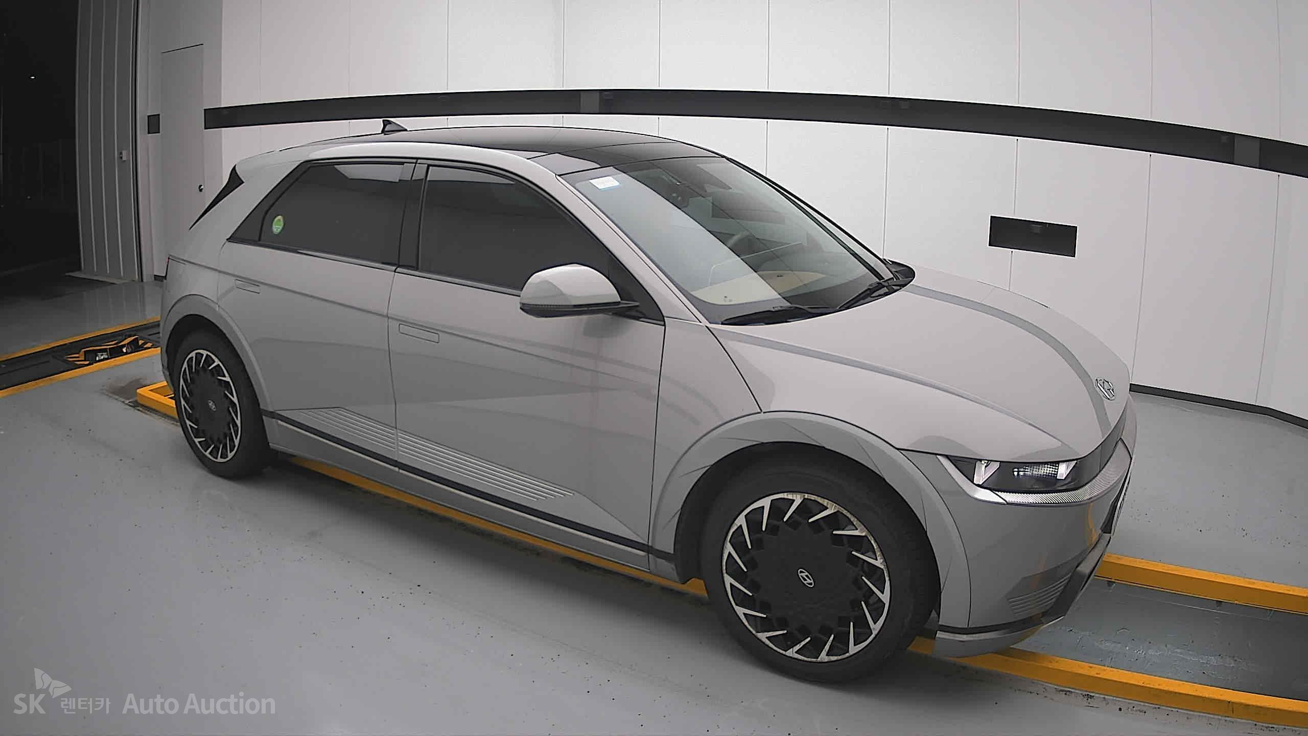 2023 - hyundai ioniq