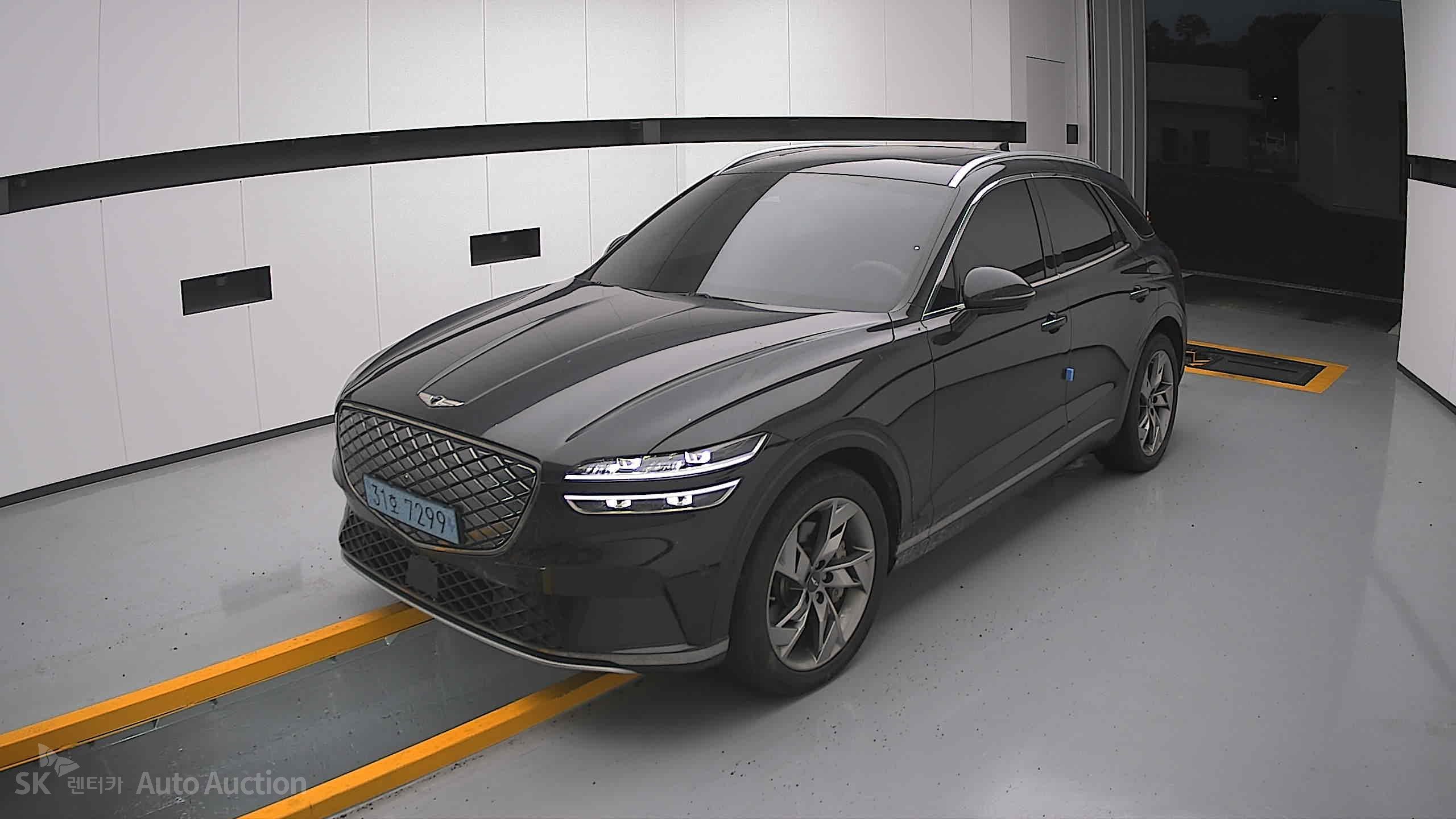 2022 - genesis egv70