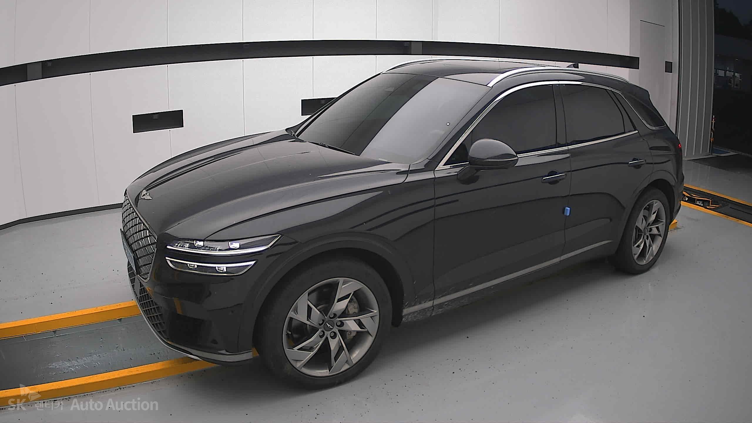 2022 - genesis egv70