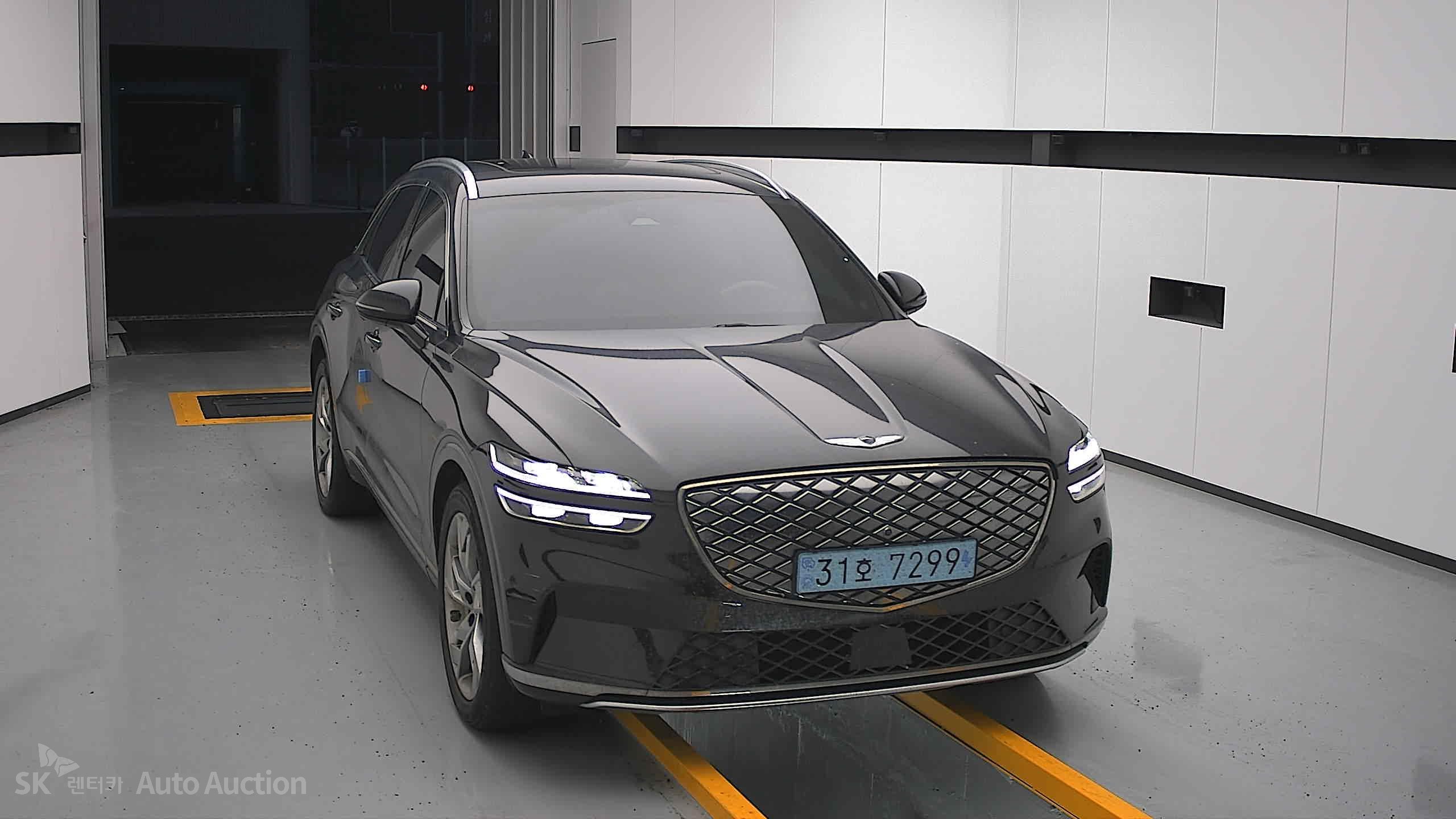 2022 - genesis egv70