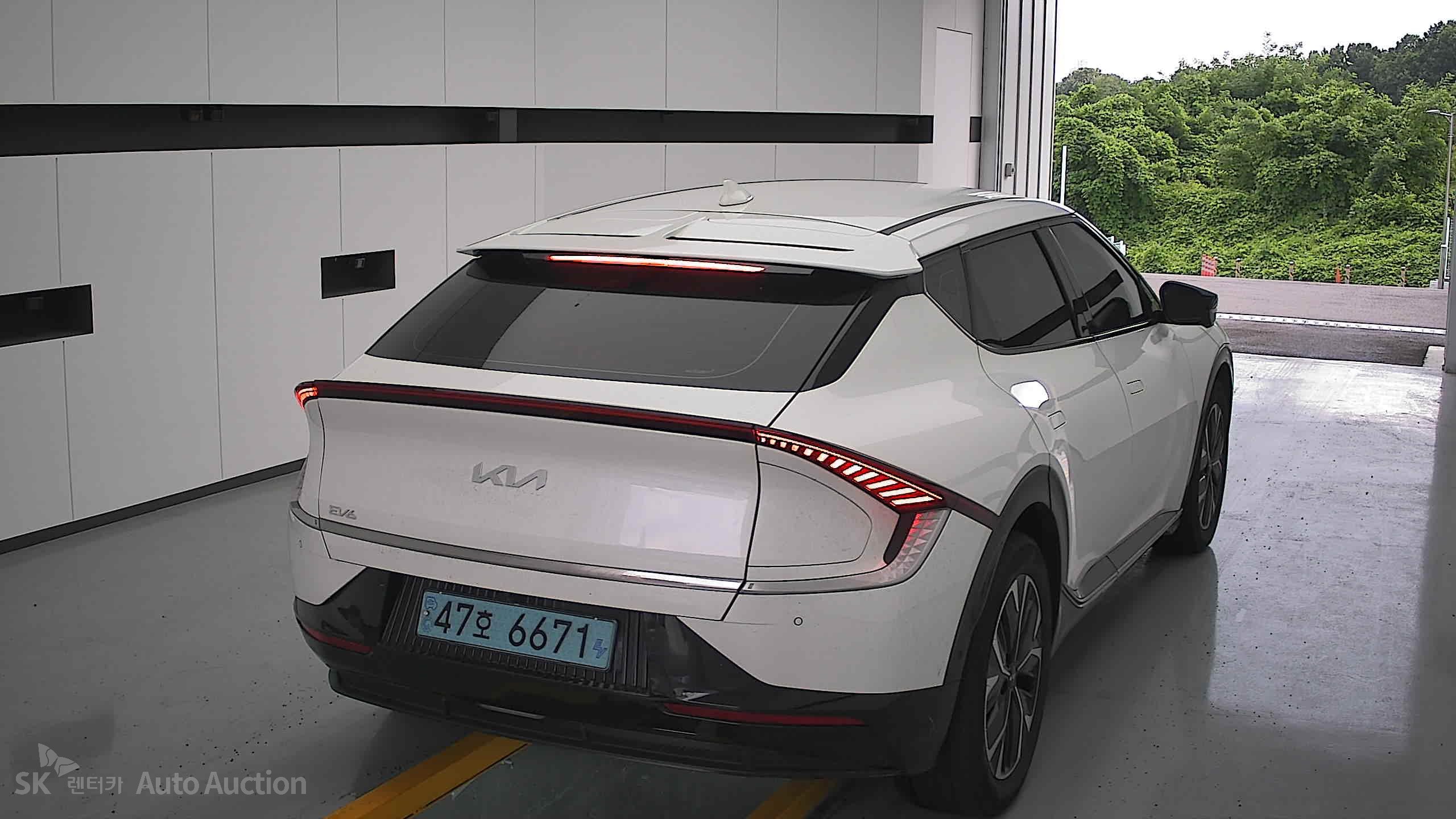2022 - kia ev6