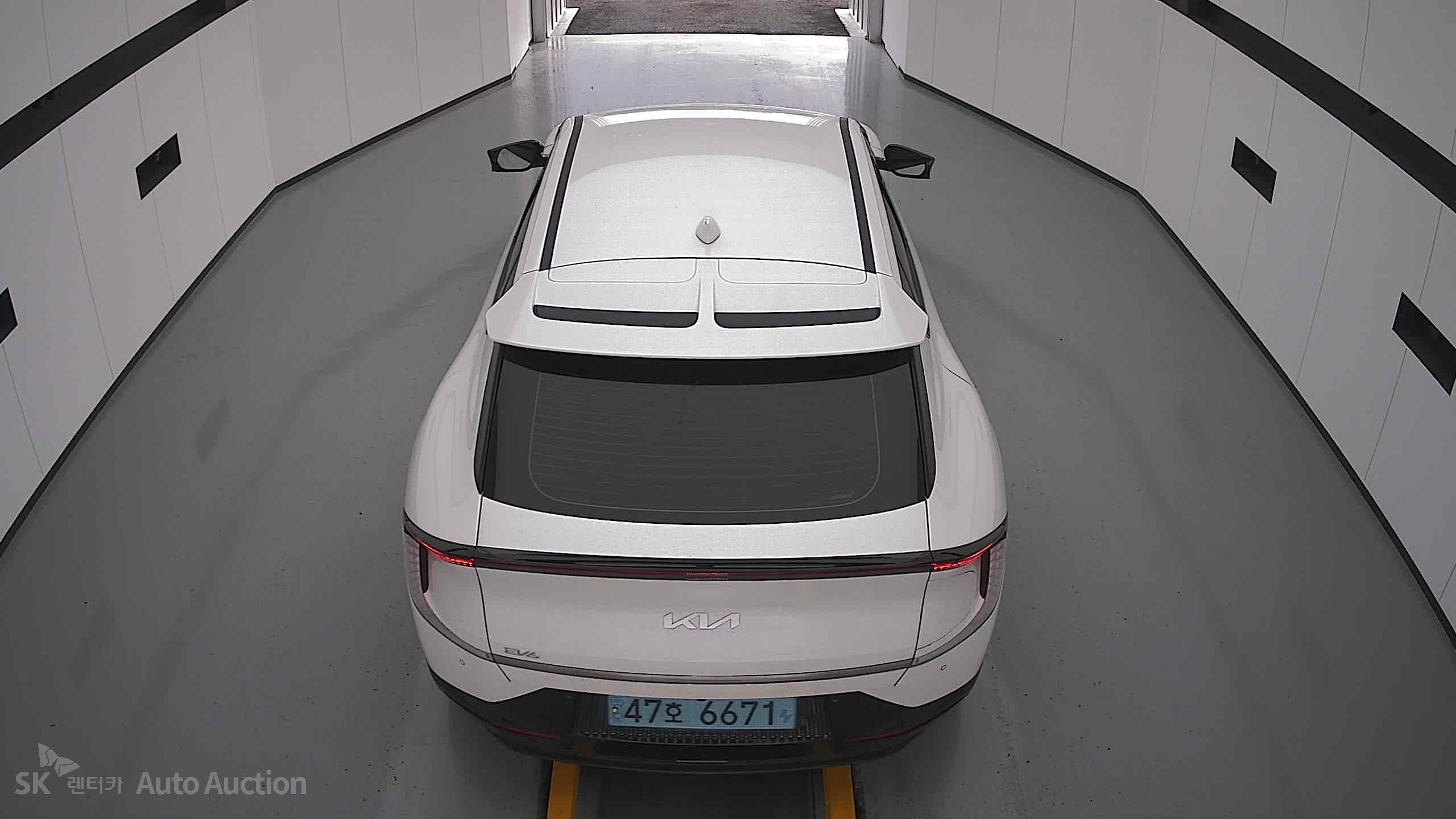 2022 - kia ev6