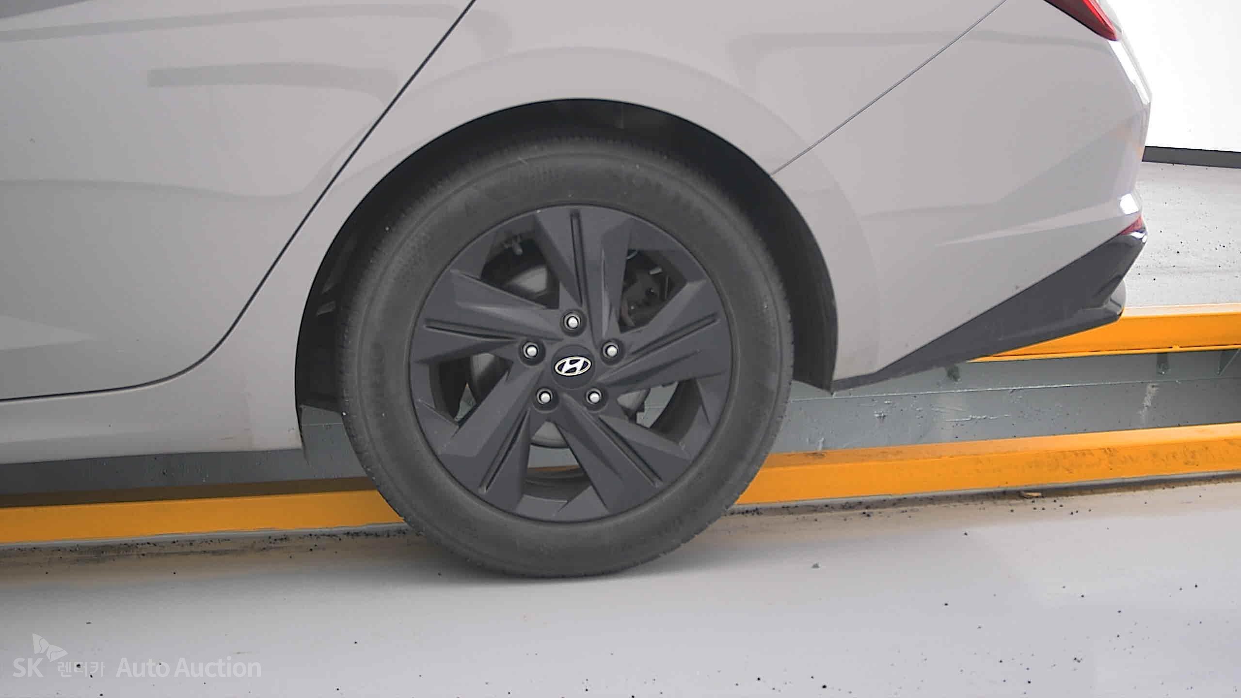 2023 - hyundai avante