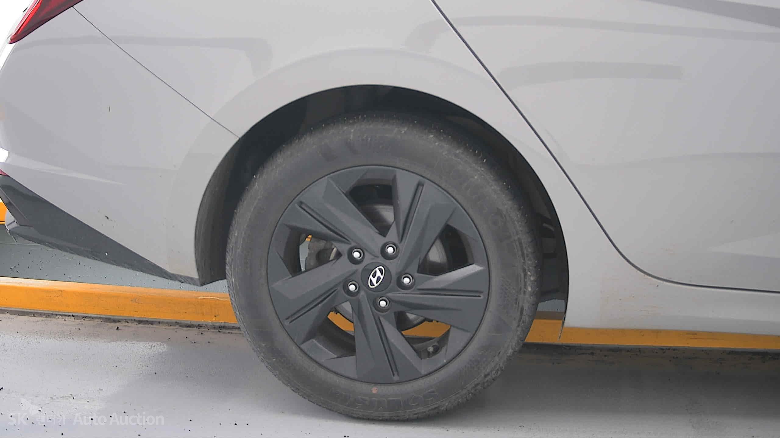2023 - hyundai avante