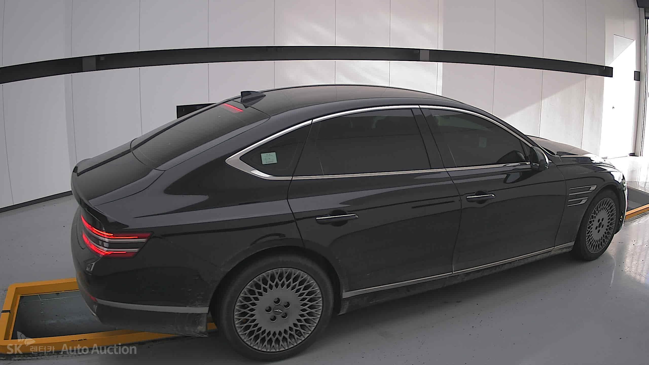 2021 - genesis g80