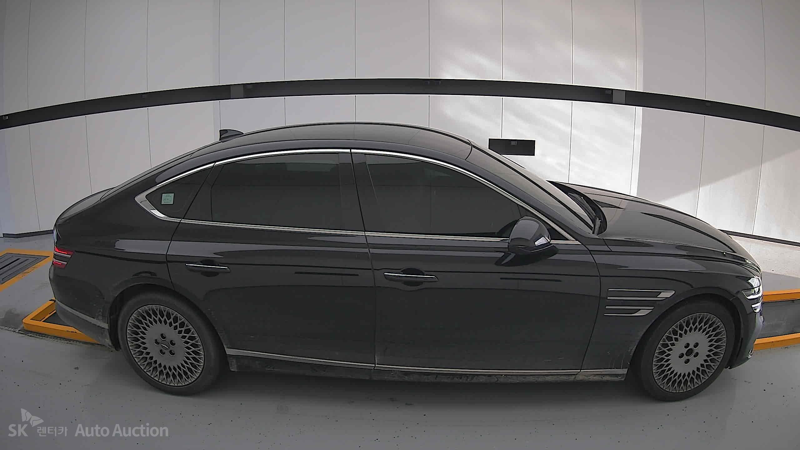 2021 - genesis g80