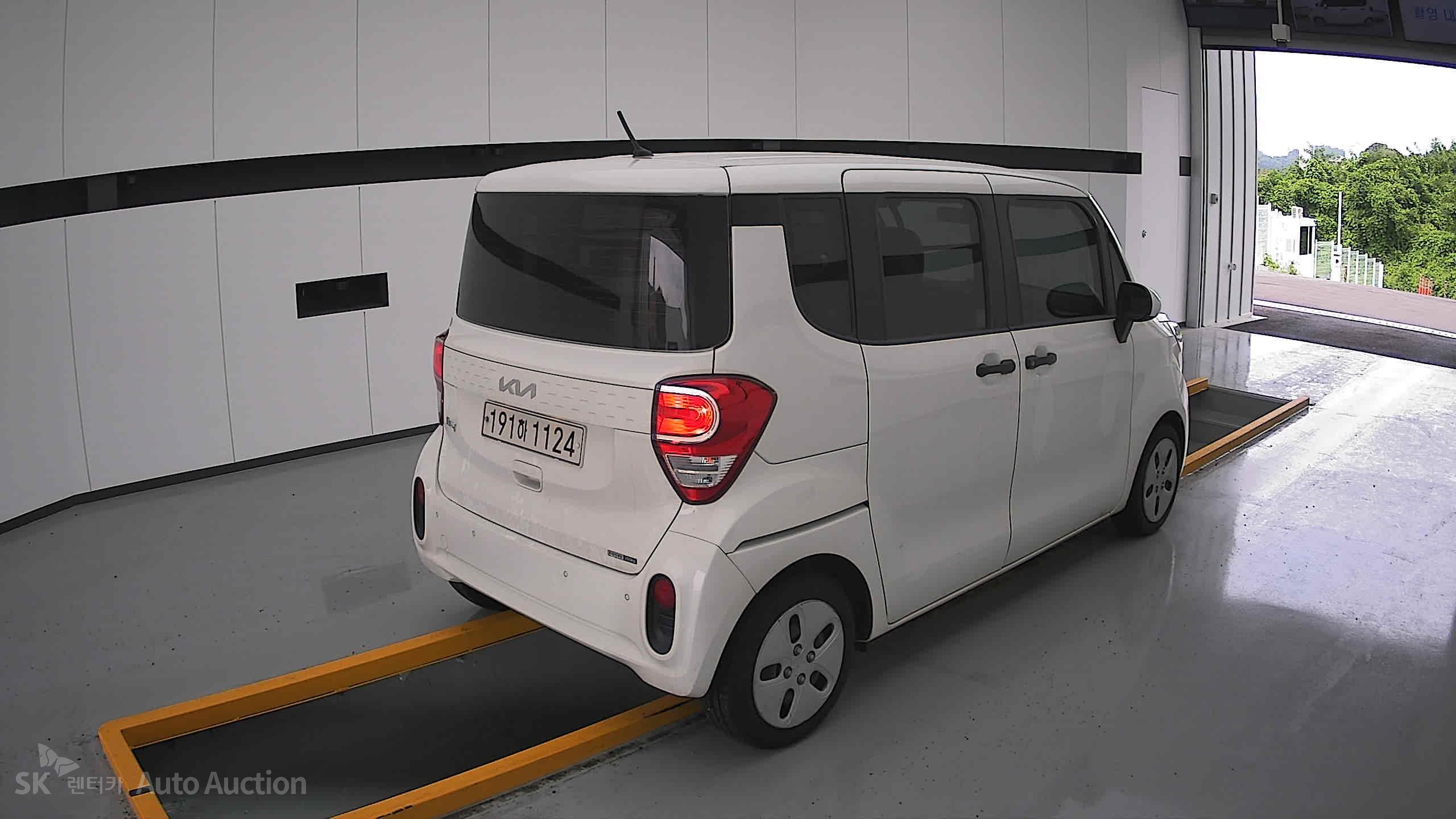 2022 - kia ray