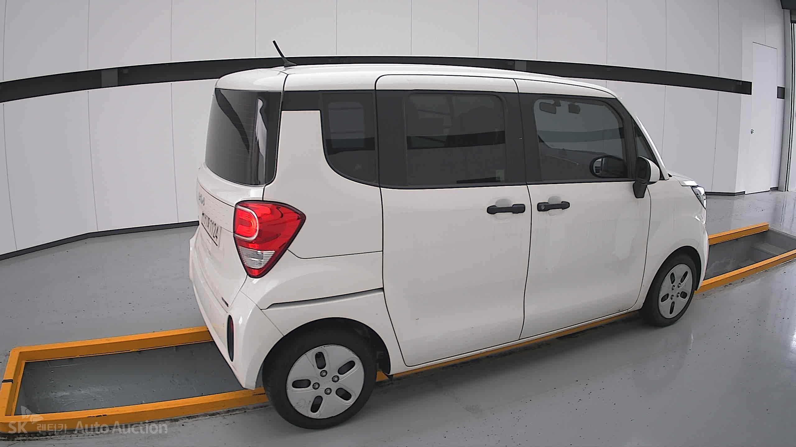 2022 - kia ray