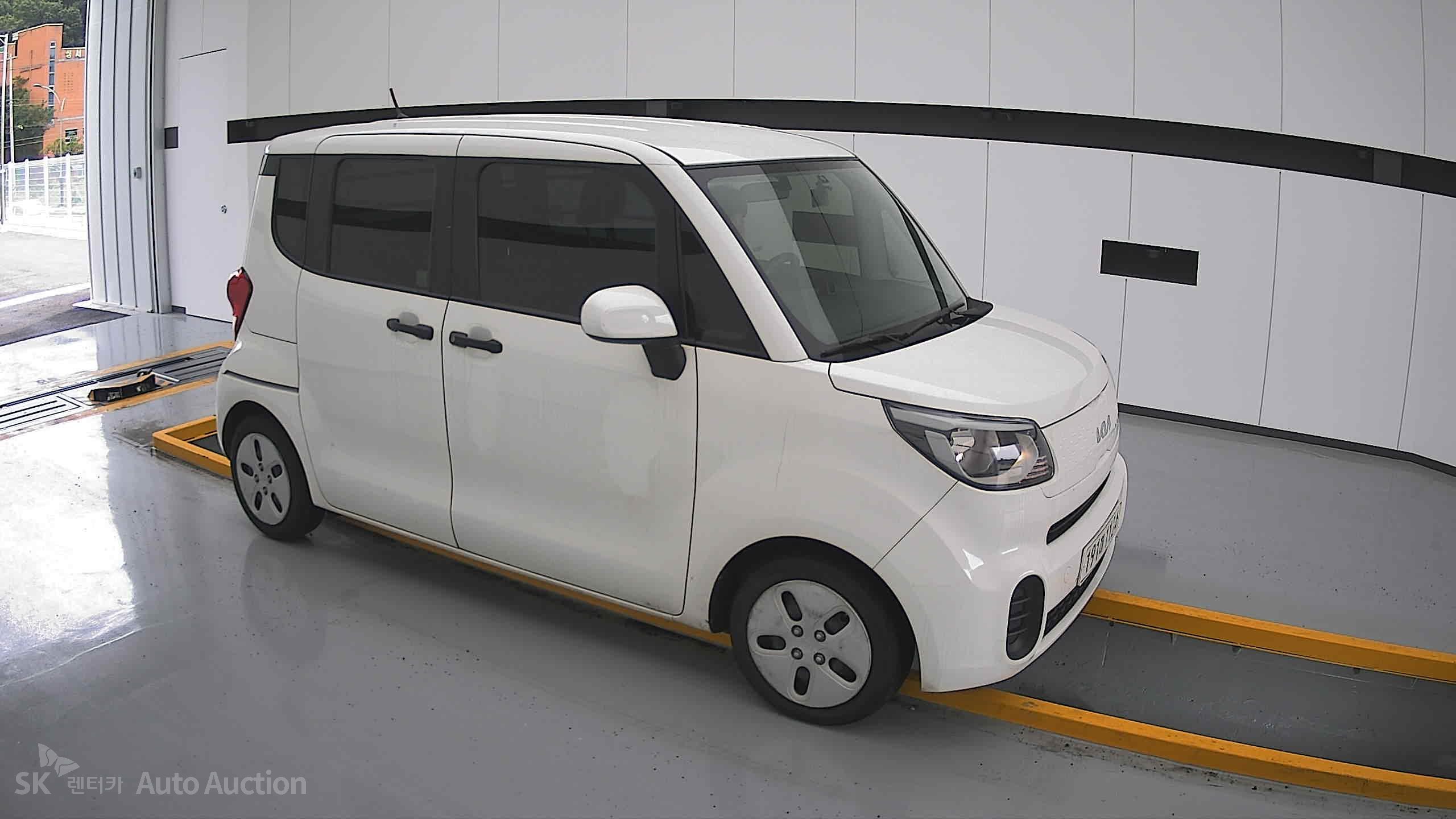 2022 - kia ray