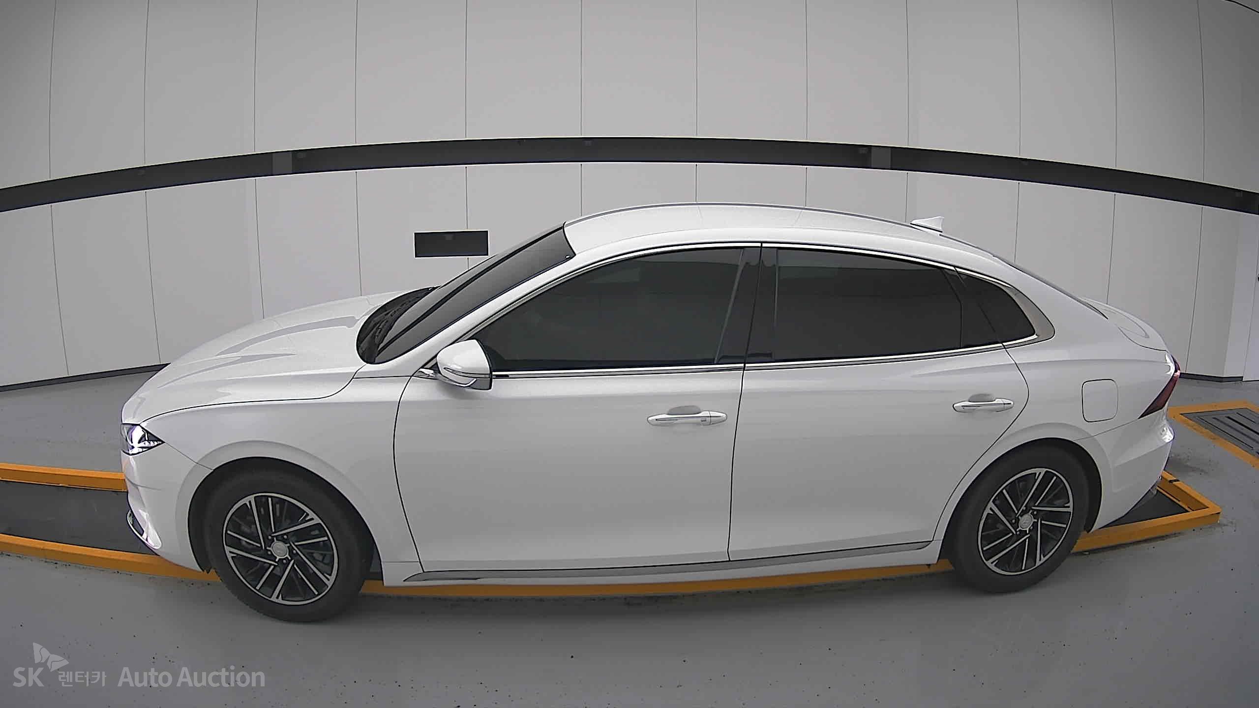 2022 - hyundai grandeur