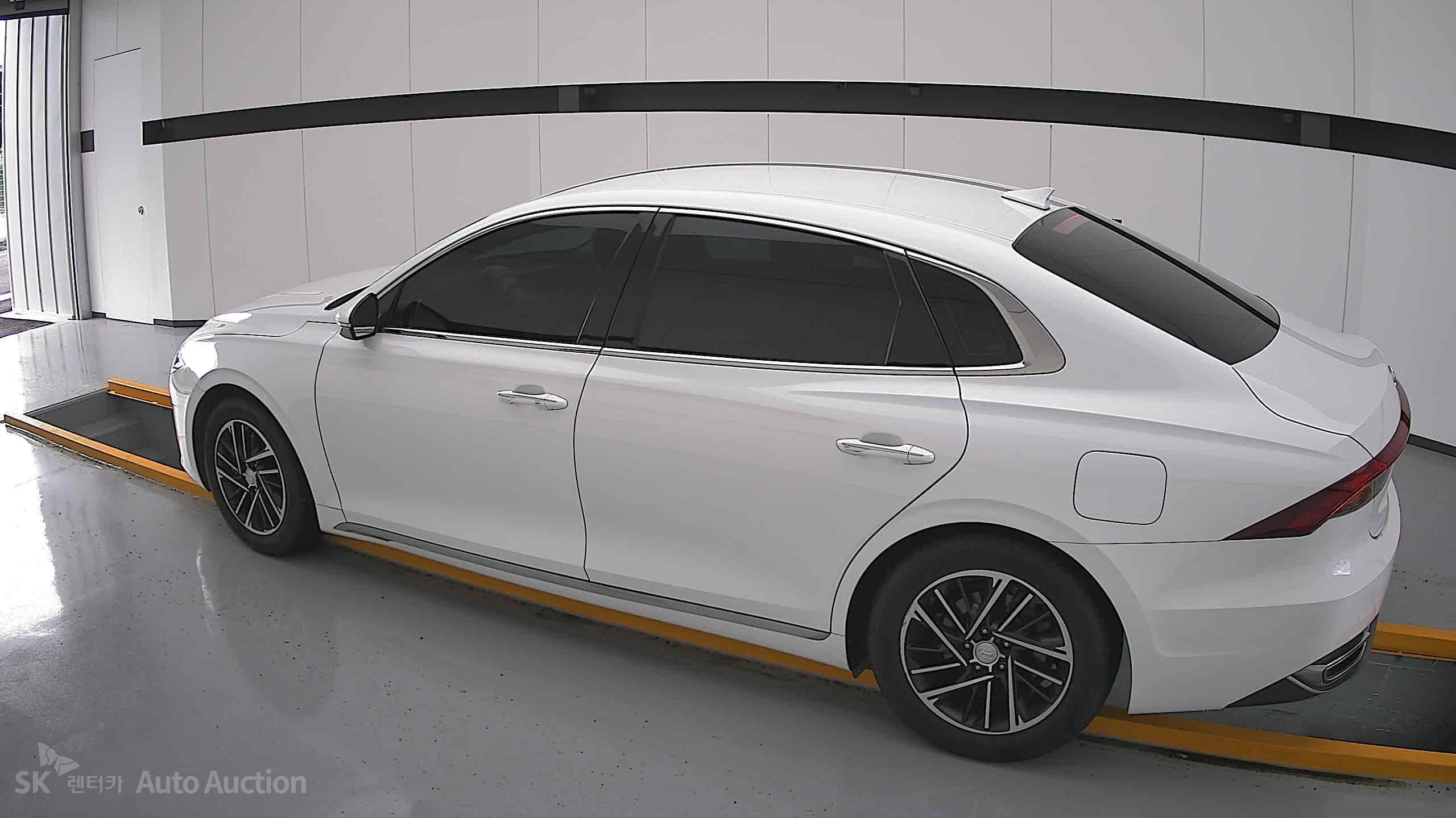 2022 - hyundai grandeur