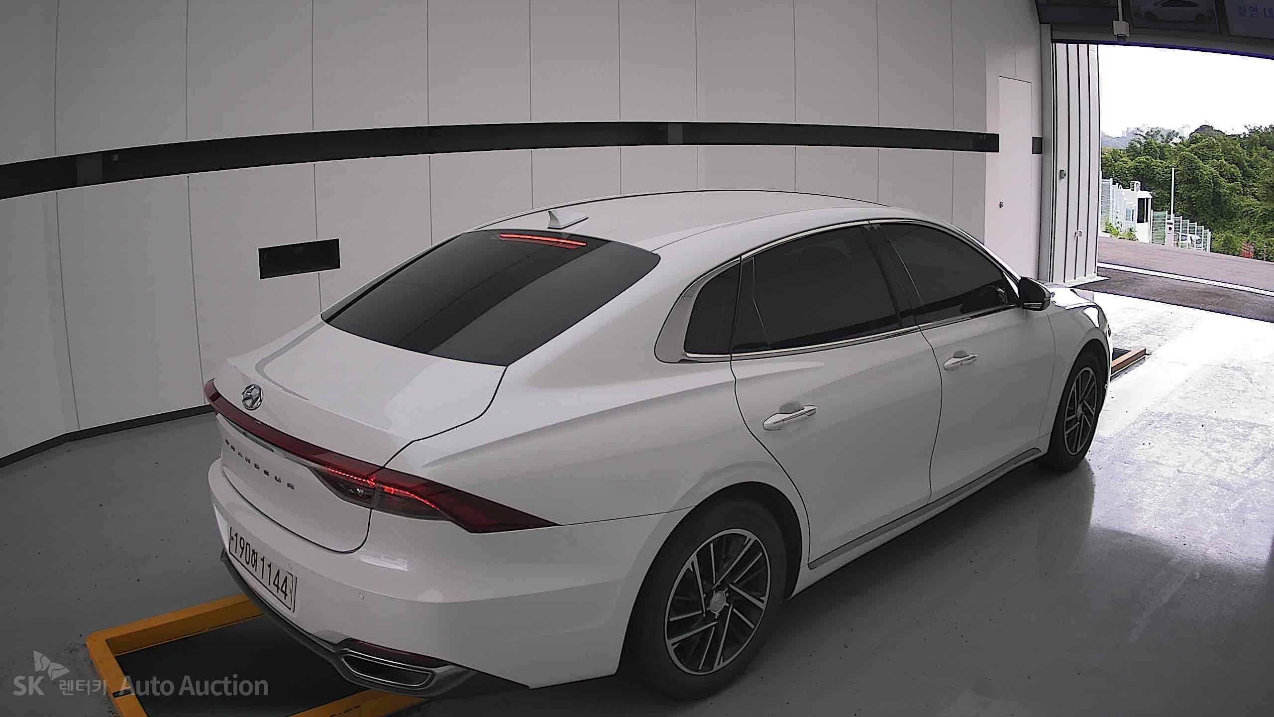 2022 - hyundai grandeur