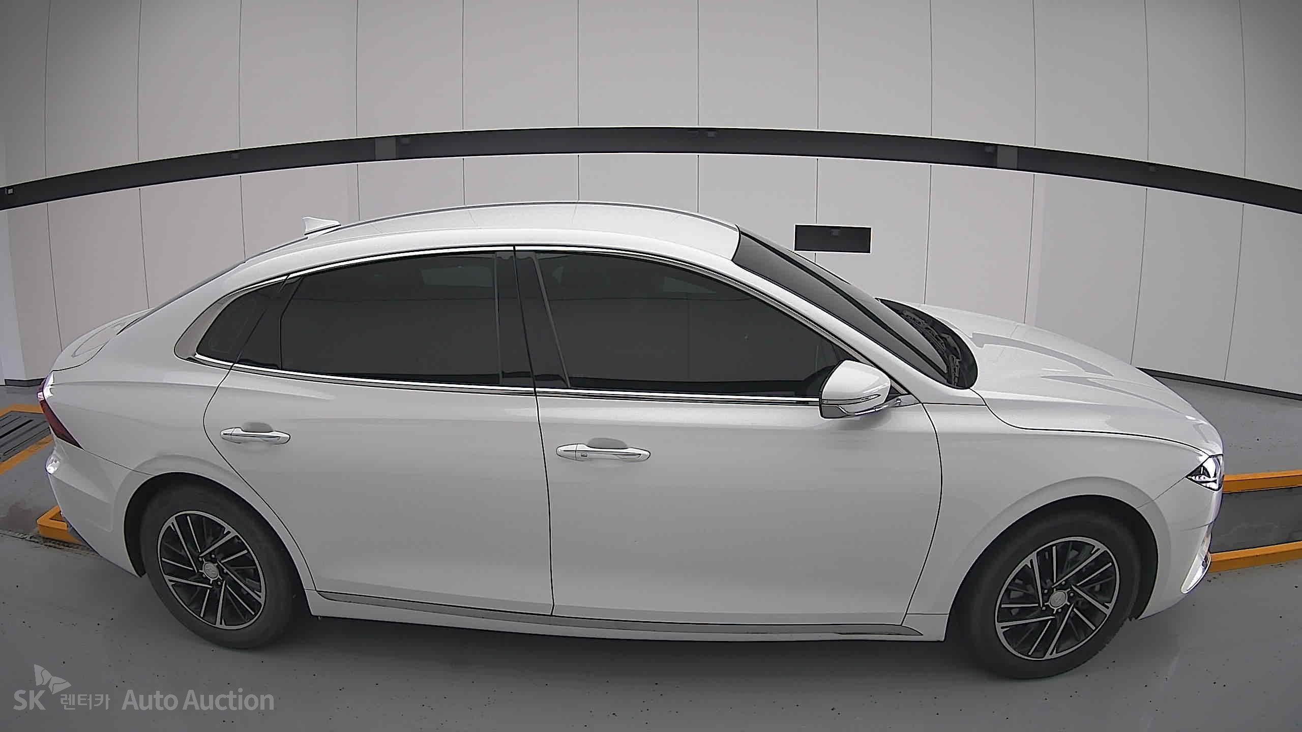 2022 - hyundai grandeur