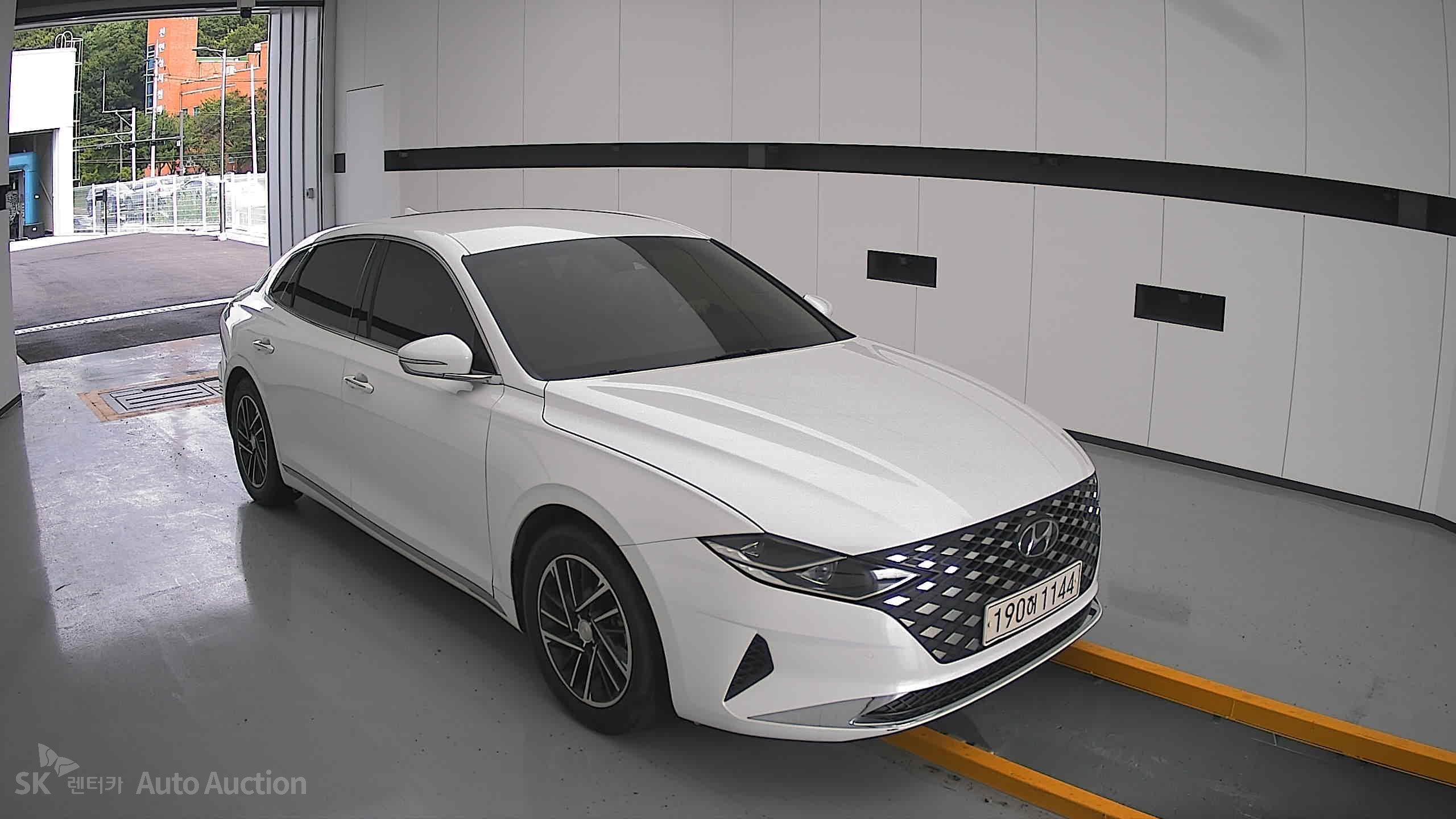 2022 - hyundai grandeur