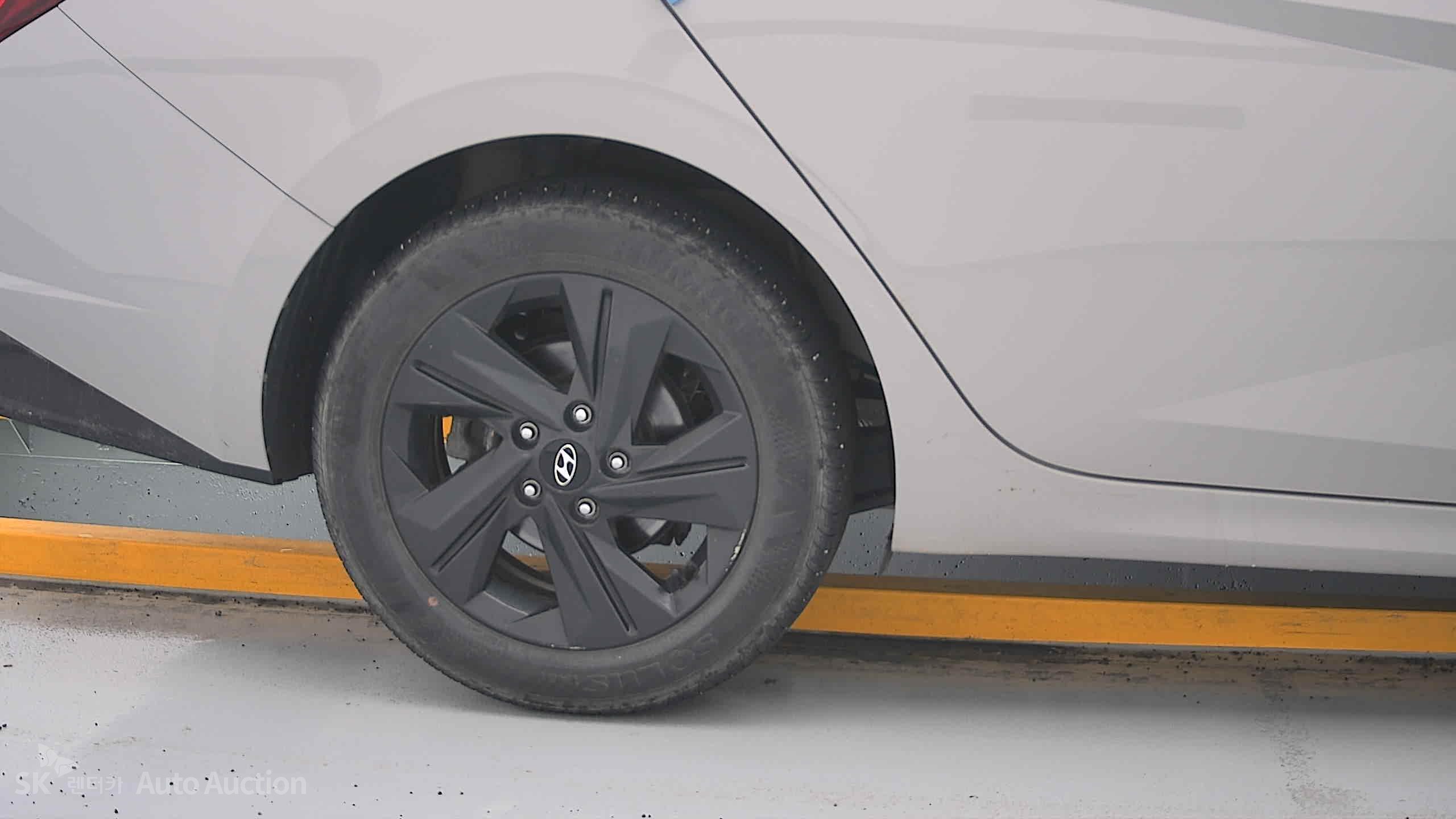 2023 - hyundai avante