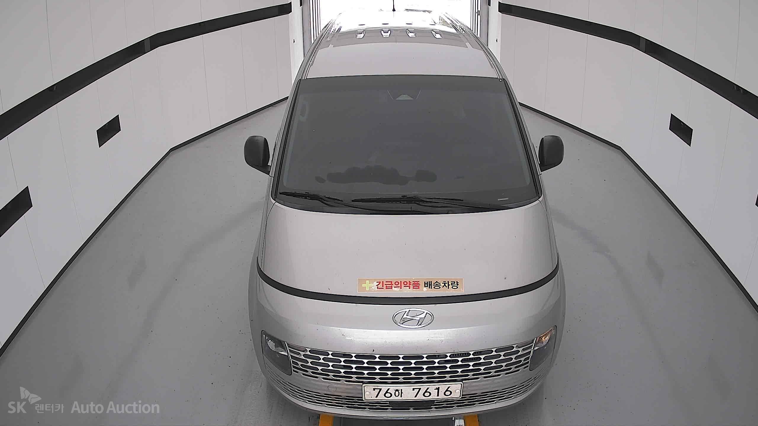 2022 - hyundai staria
