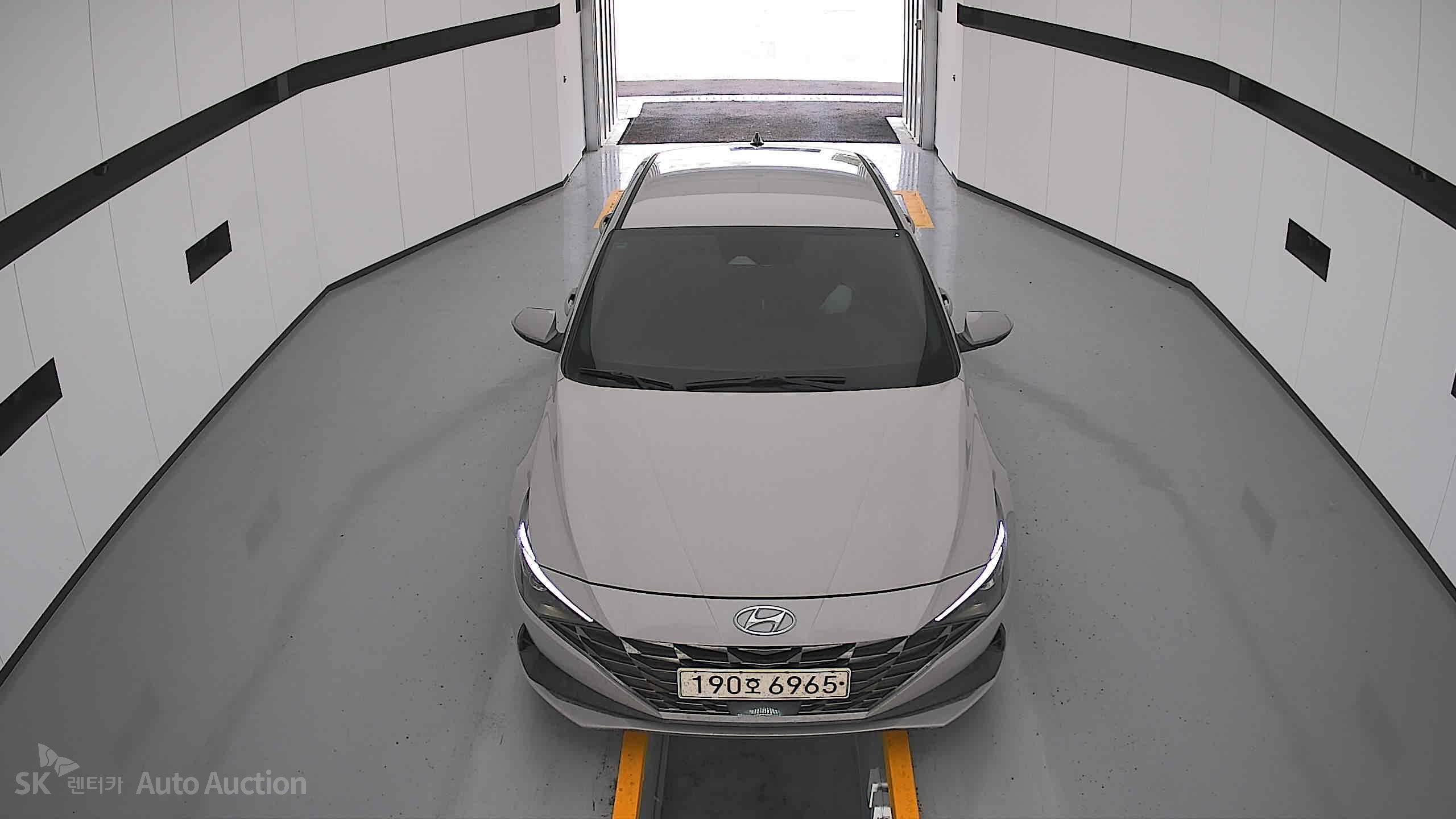 2023 - hyundai avante