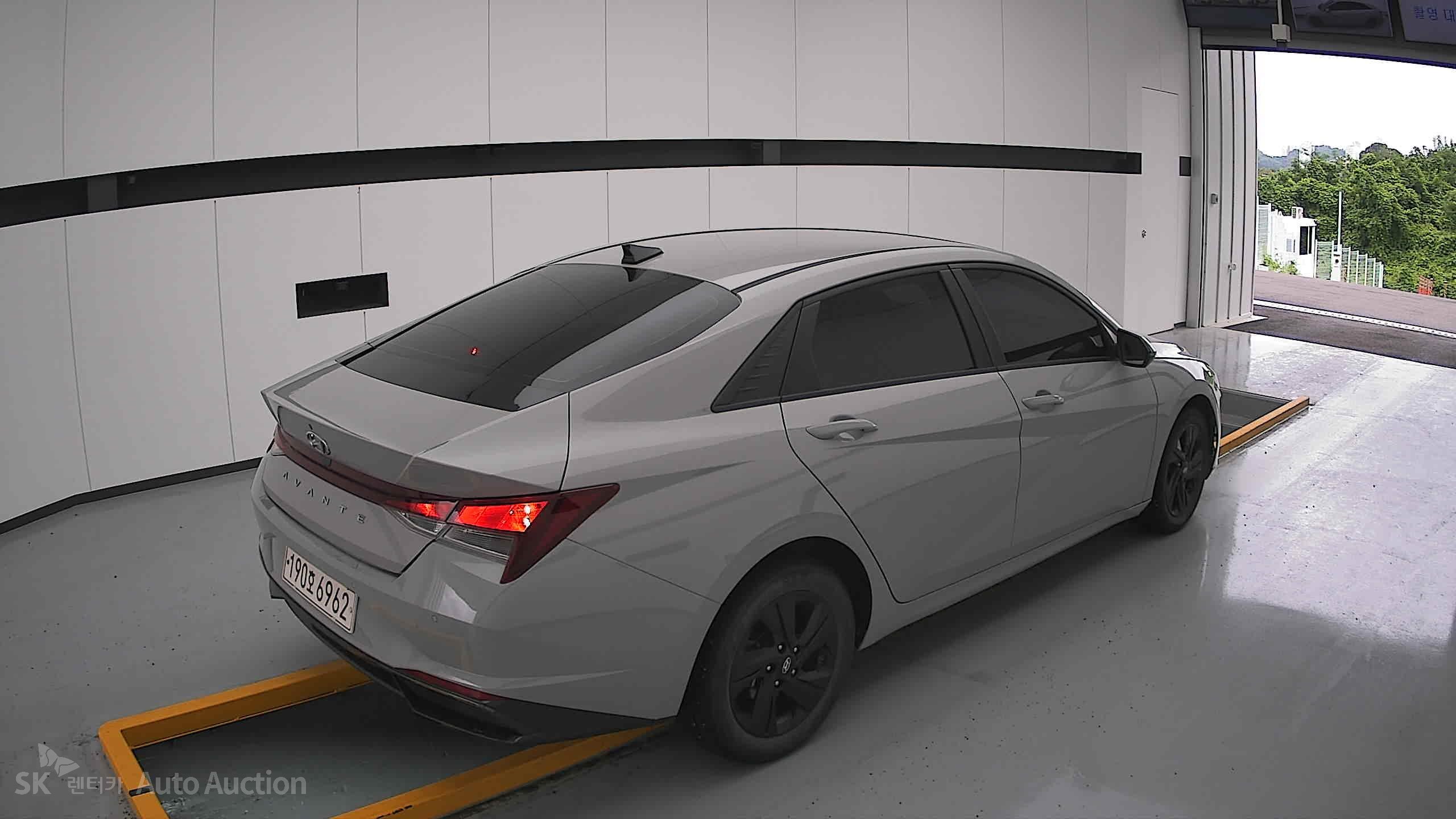 2023 - hyundai avante