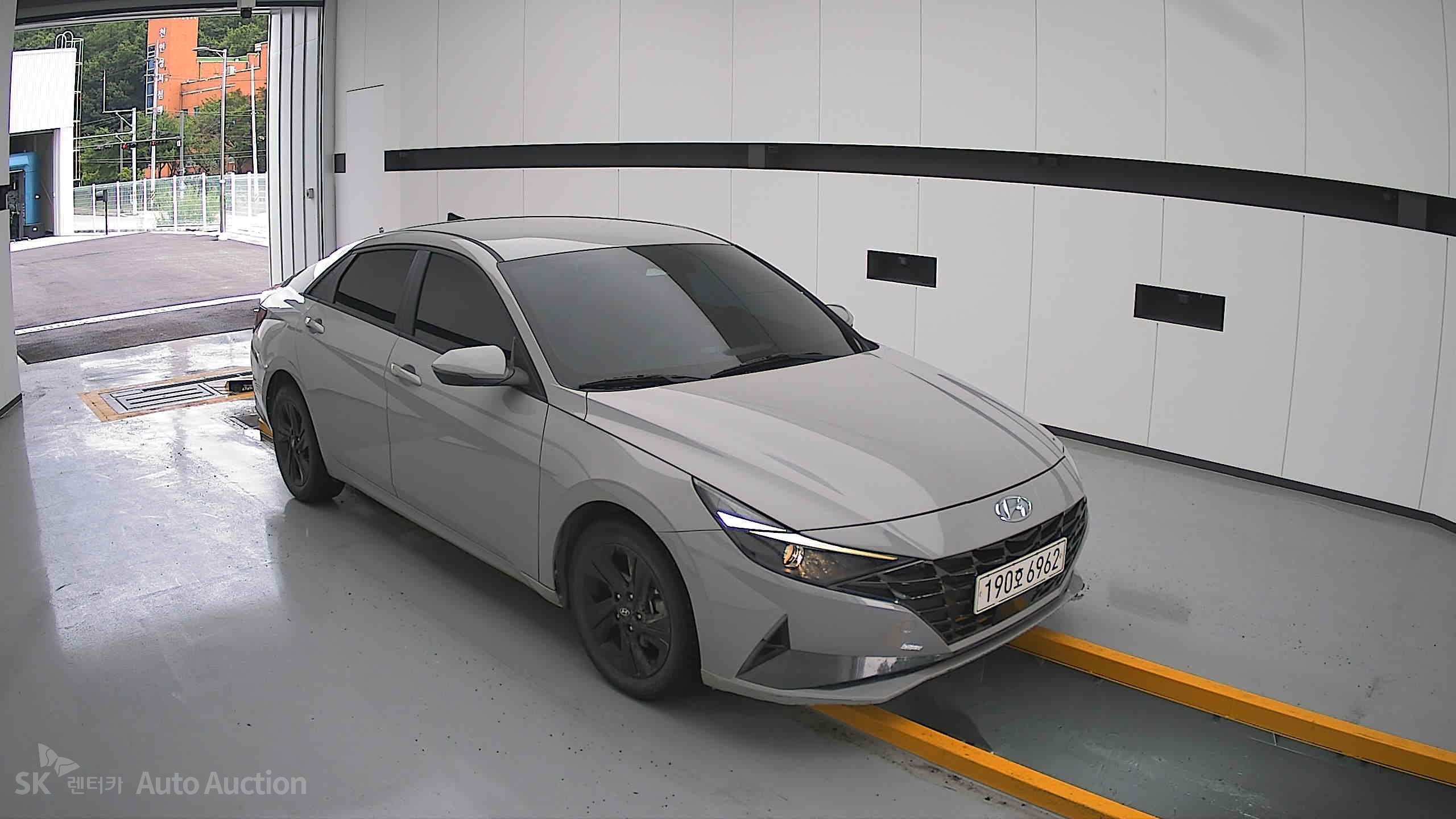 2023 - hyundai avante