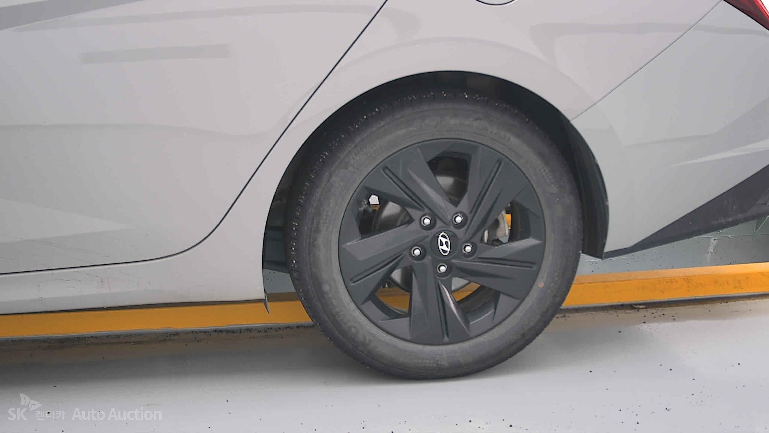 2023 - hyundai avante