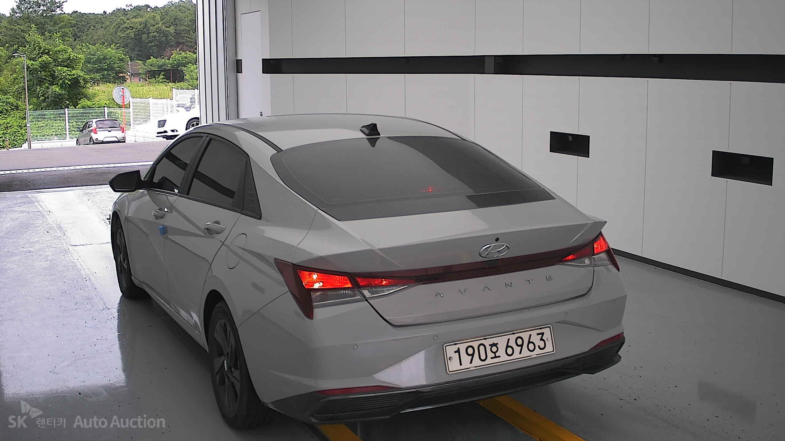 2023 - hyundai avante