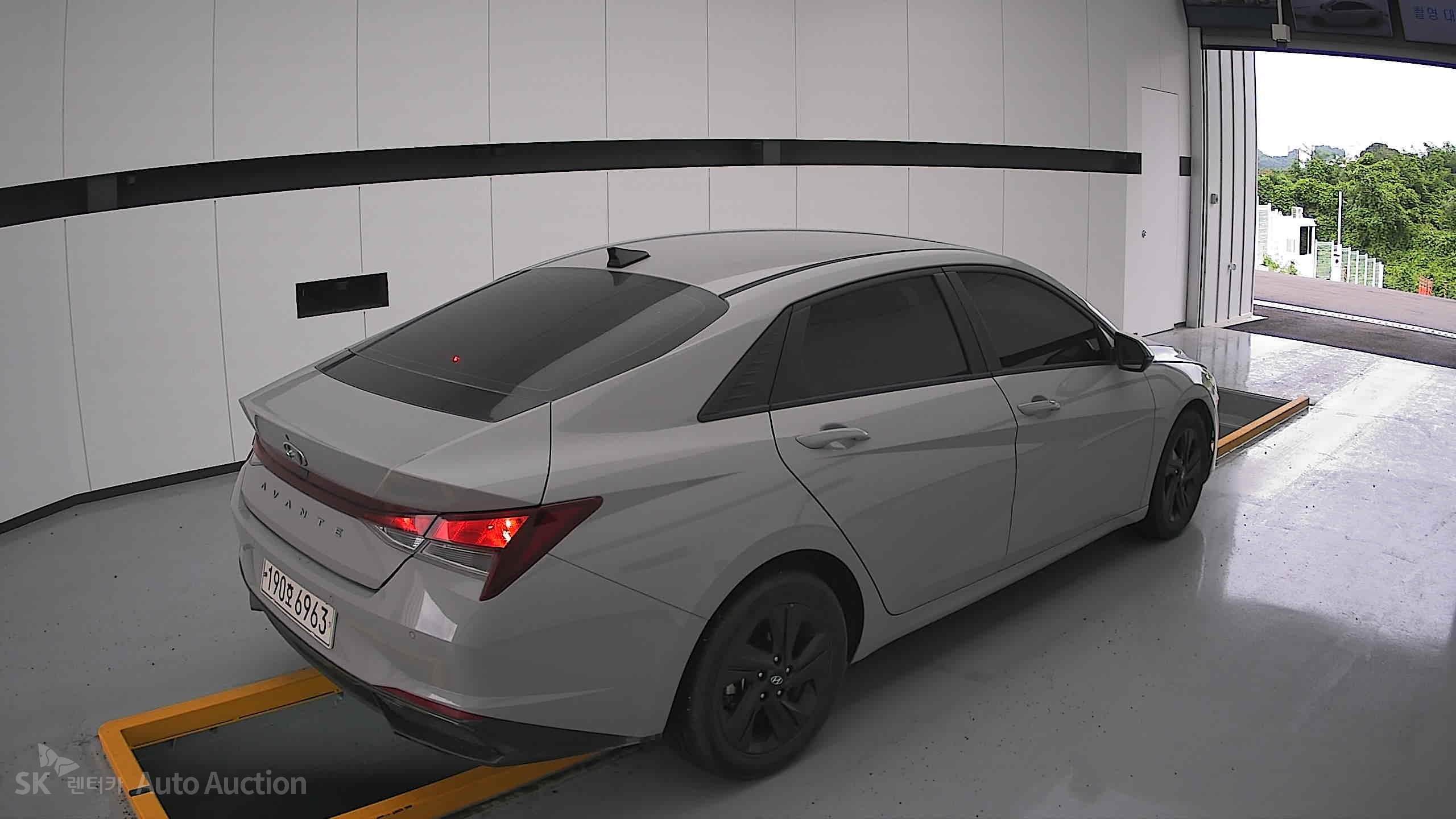 2023 - hyundai avante