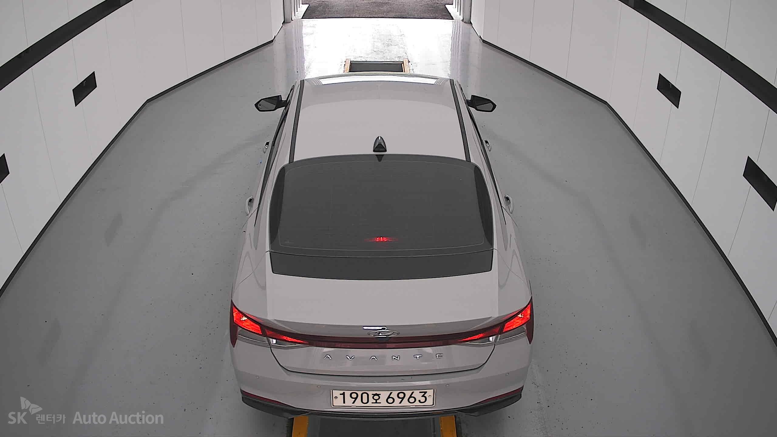2023 - hyundai avante