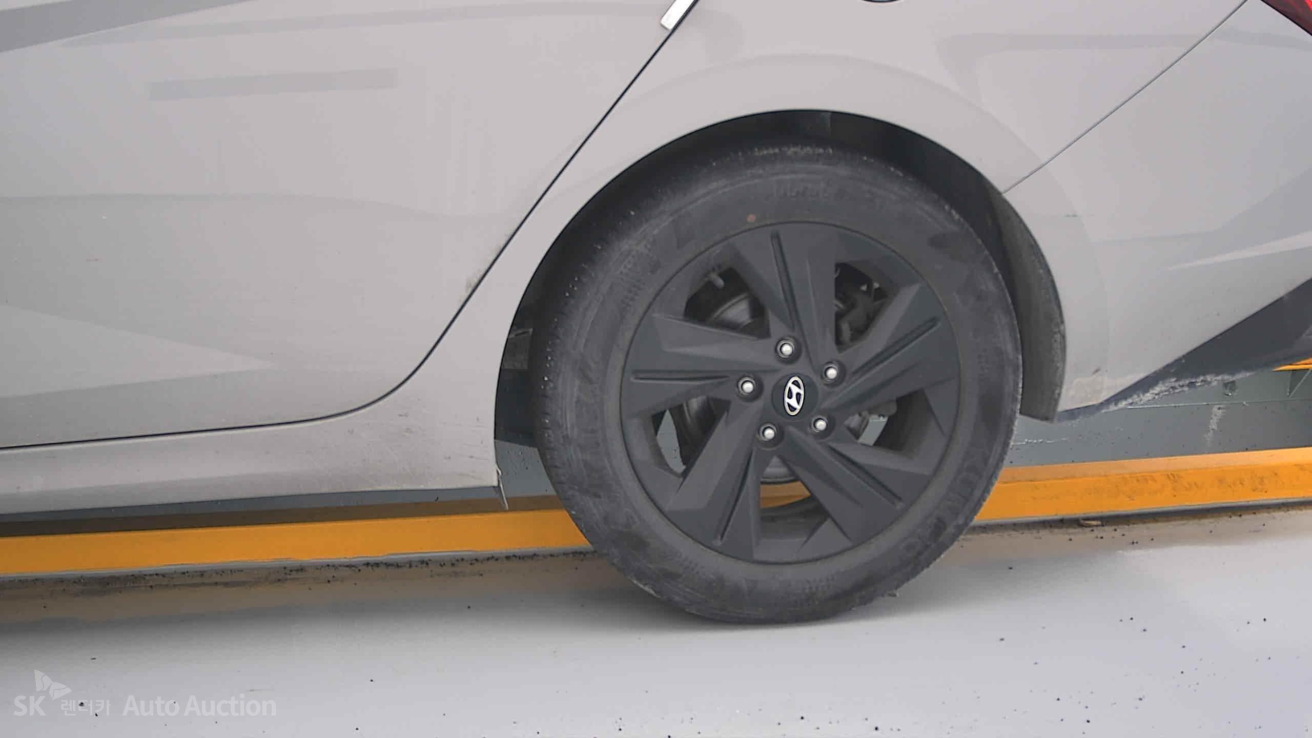 2023 - hyundai avante