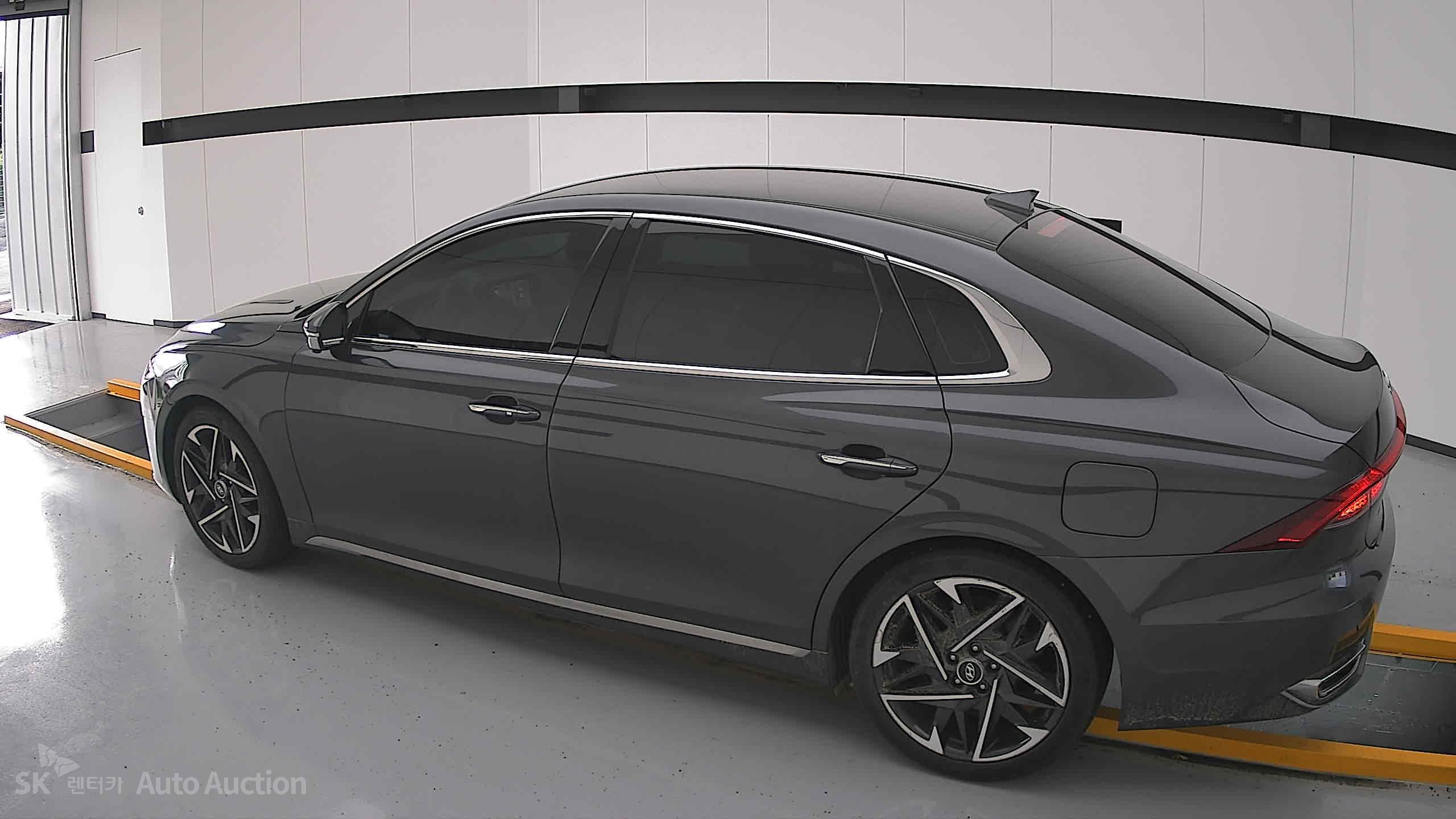 2022 - hyundai grandeur