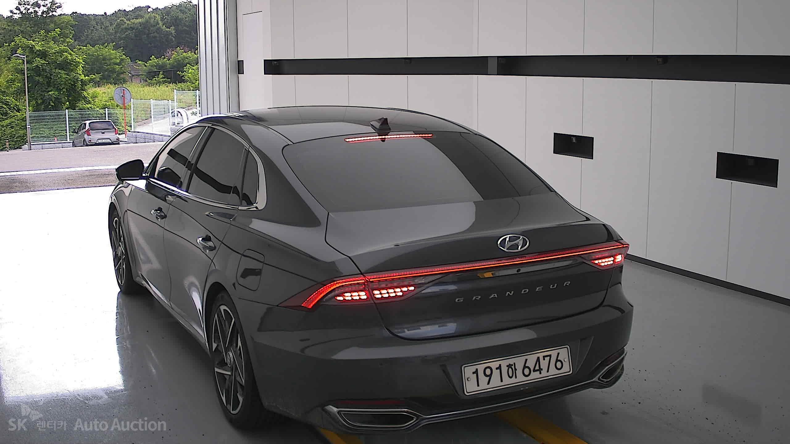 2022 - hyundai grandeur